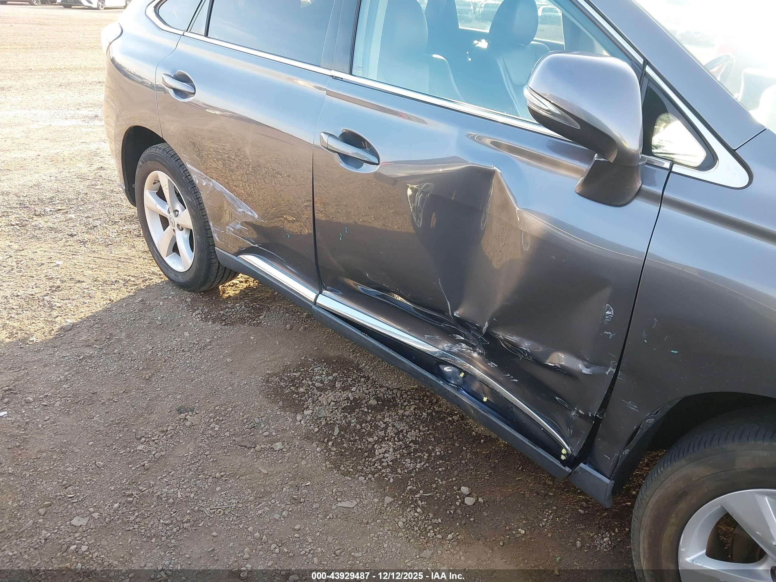 LEXUS RX image 6