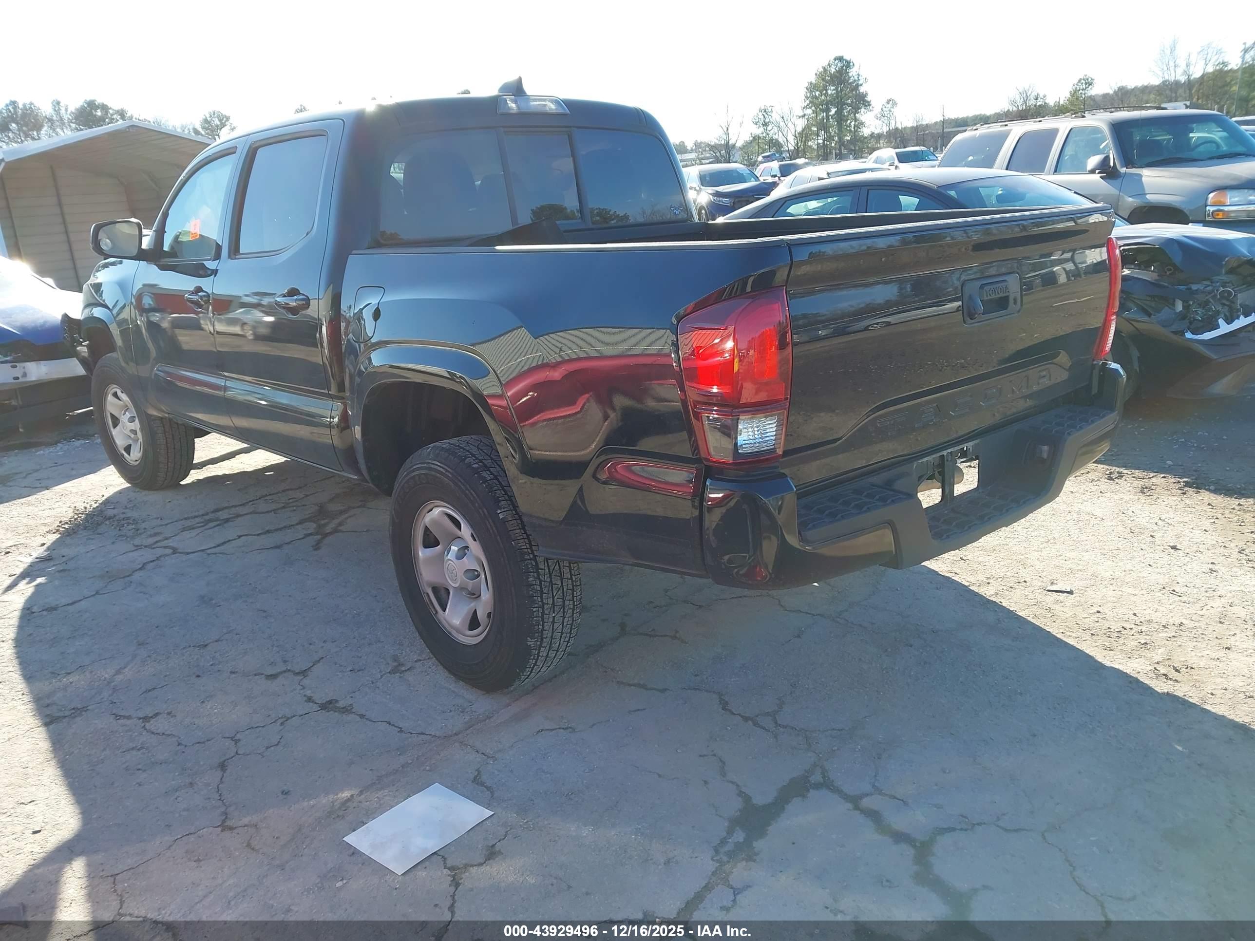 TOYOTA TACOMA image 3
