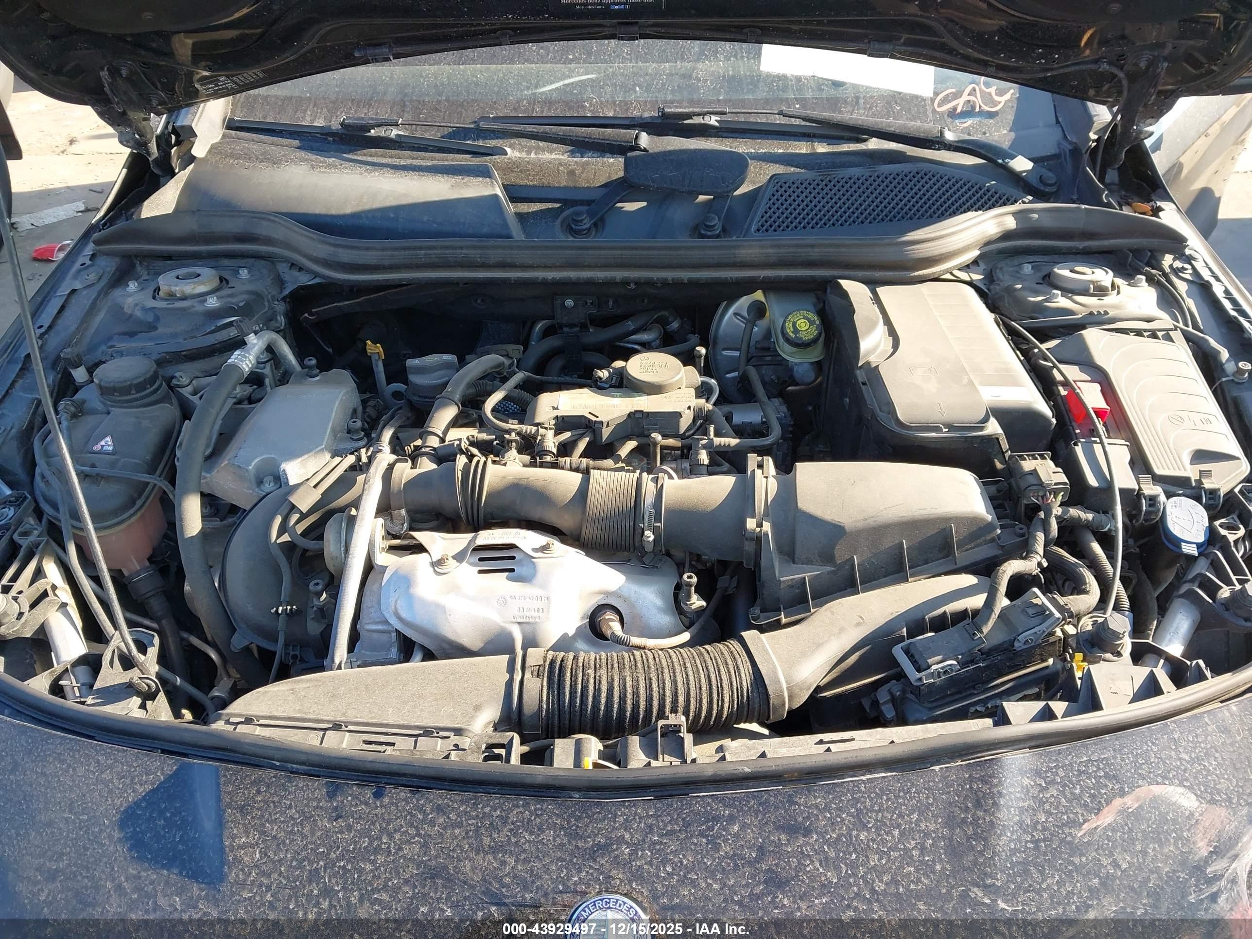 MERCEDES-BENZ CLA image 10