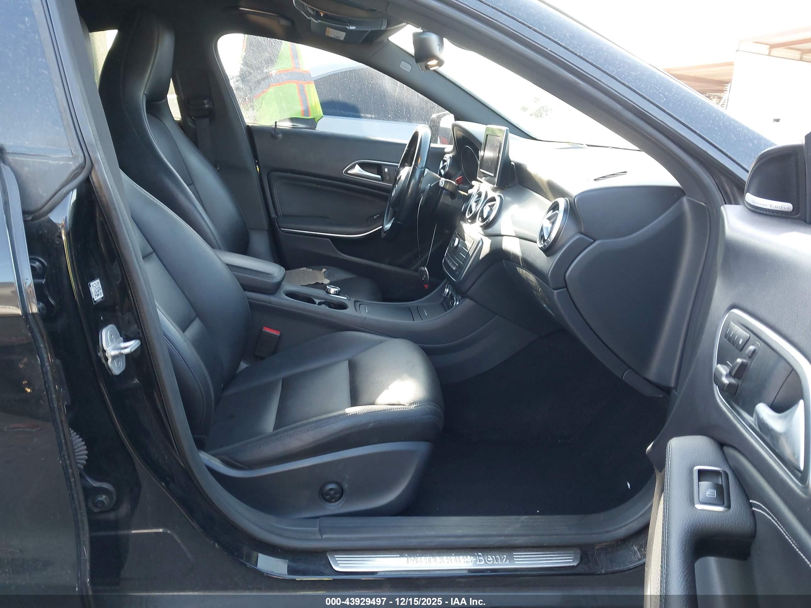 MERCEDES-BENZ CLA image 5