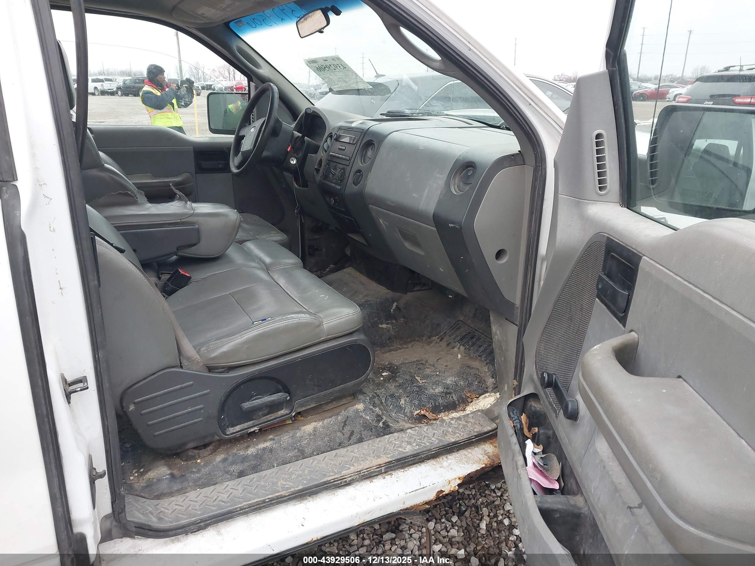 FORD F-150 image 5
