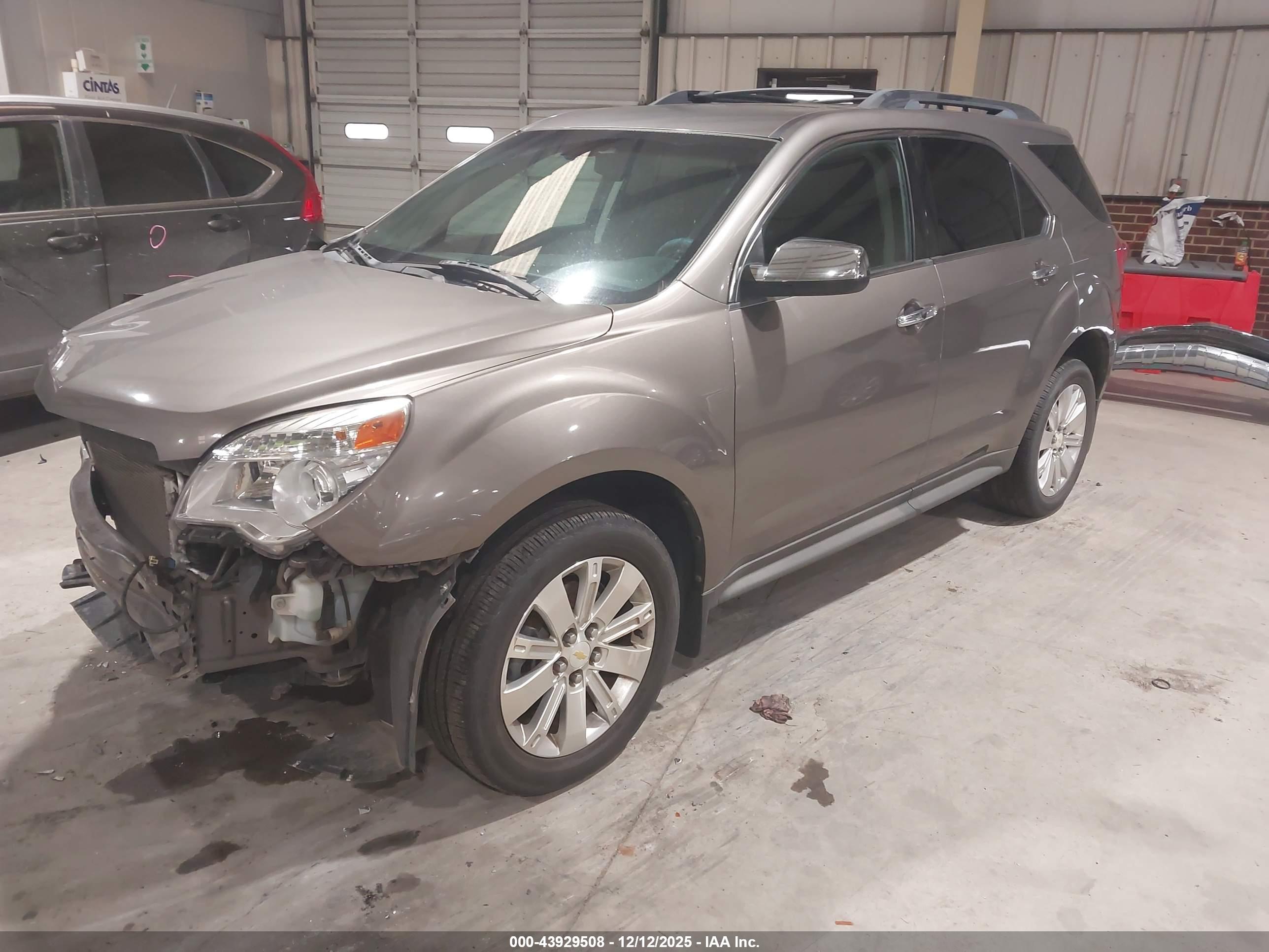 CHEVROLET EQUINOX image 2