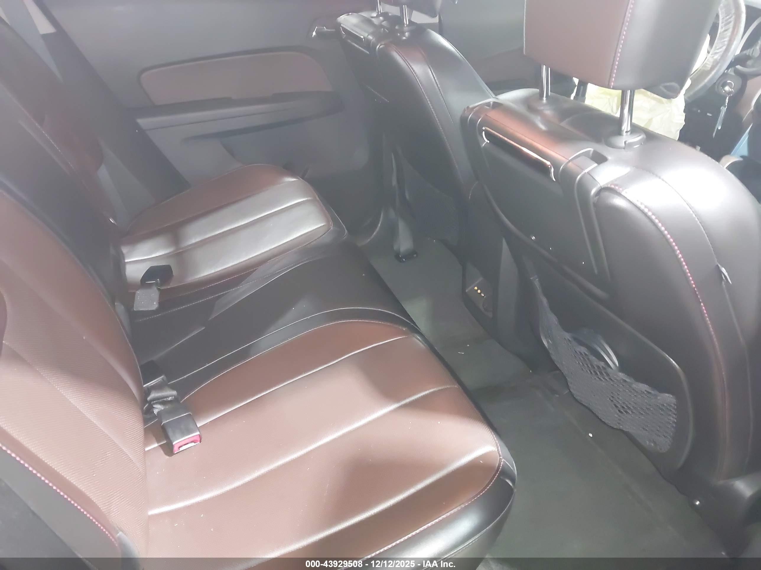CHEVROLET EQUINOX image 8