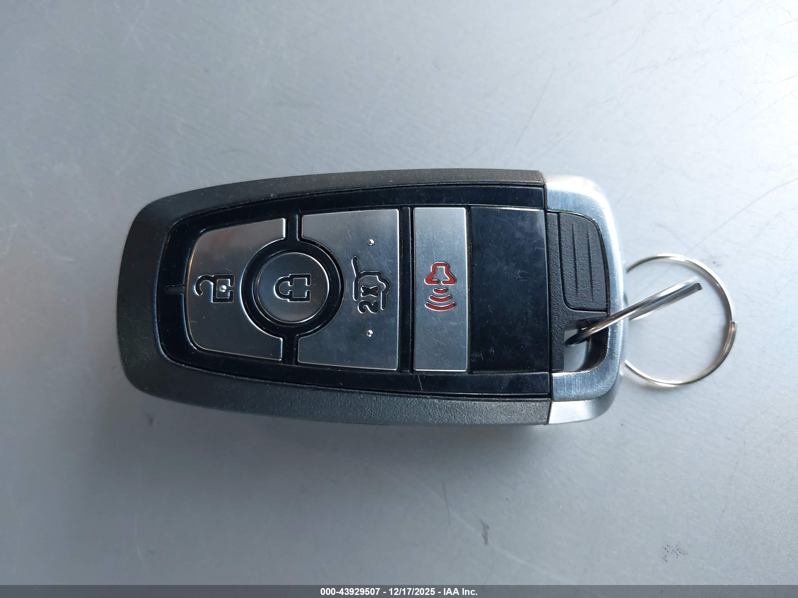 FORD MUSTANG image 11