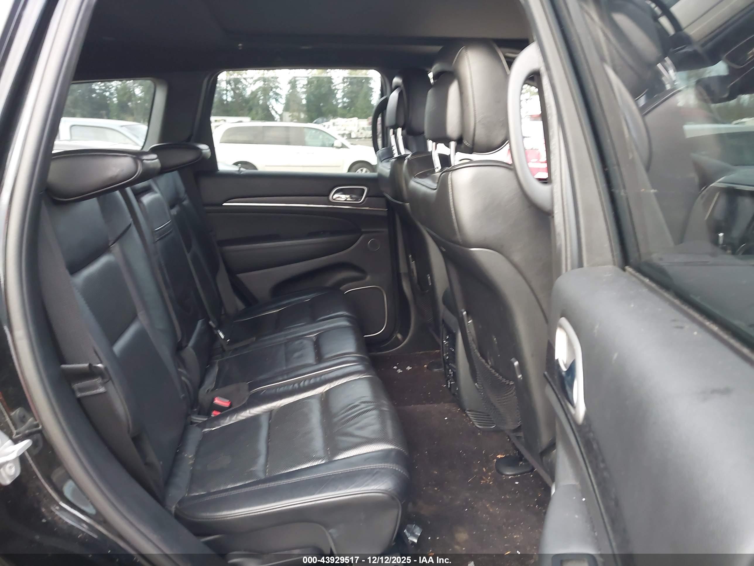 JEEP GRAND image 8