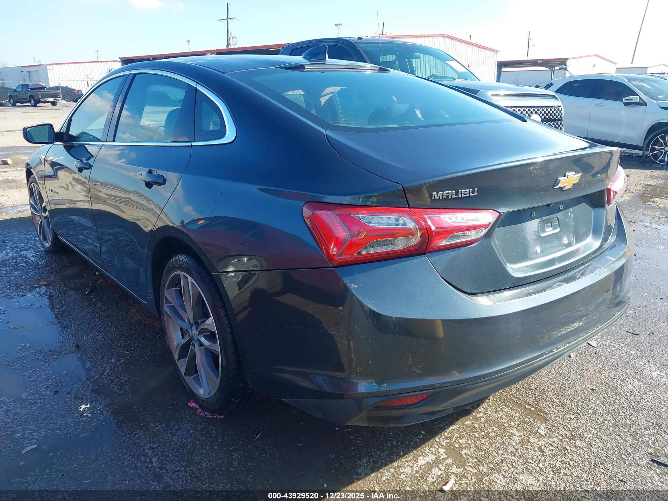 CHEVROLET MALIBU image 3