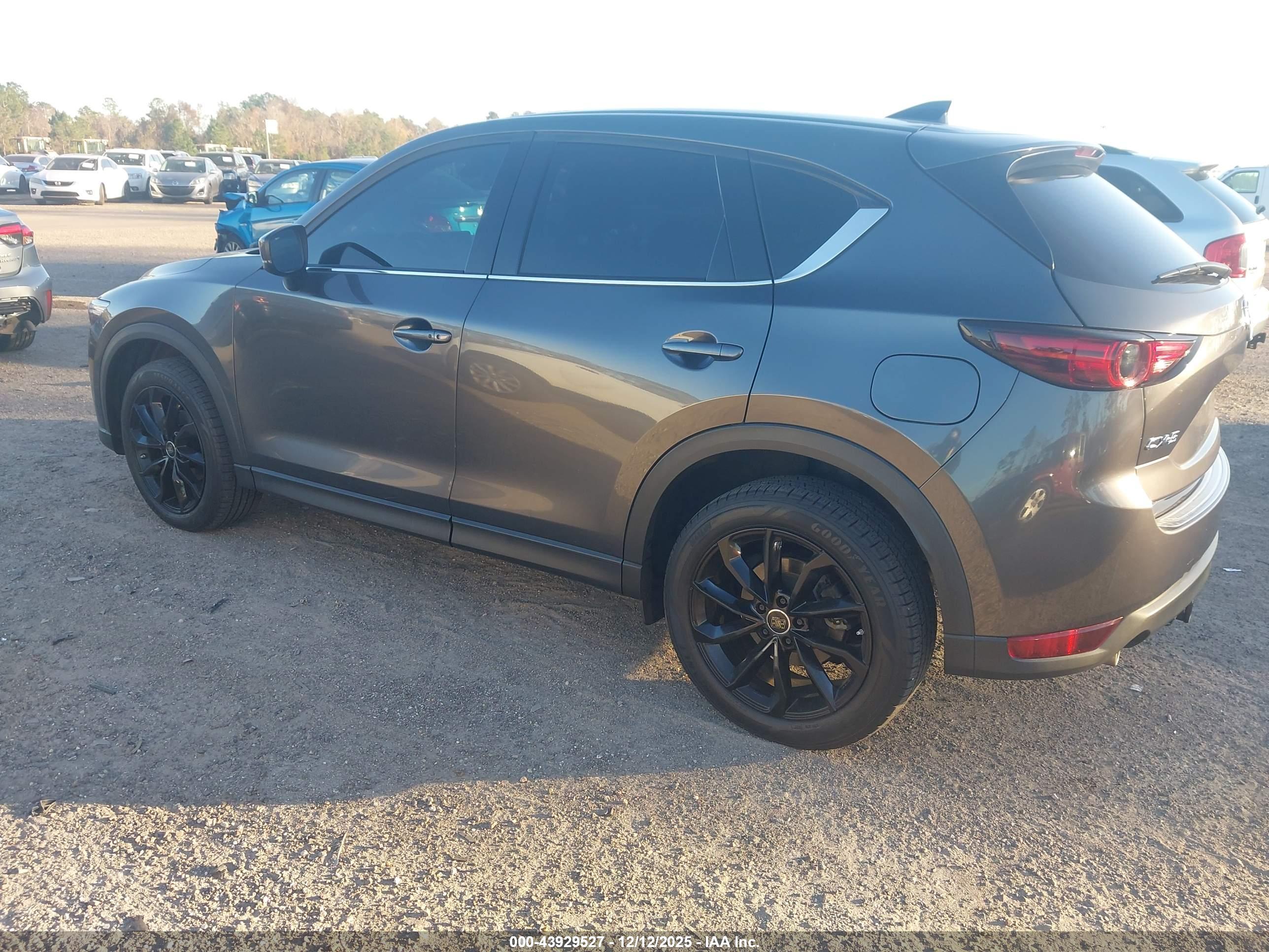 MAZDA CX-5 image 3