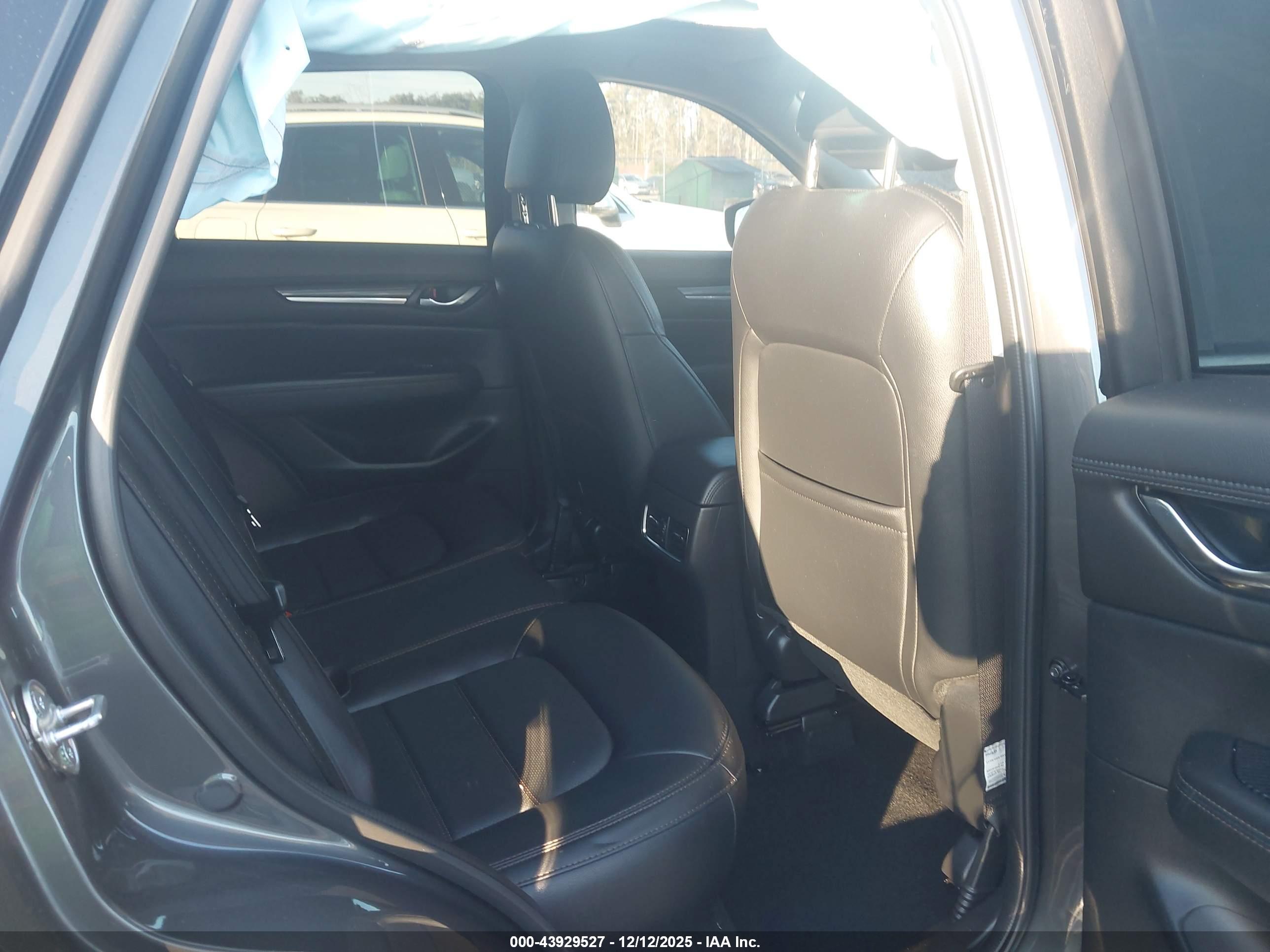 MAZDA CX-5 image 8