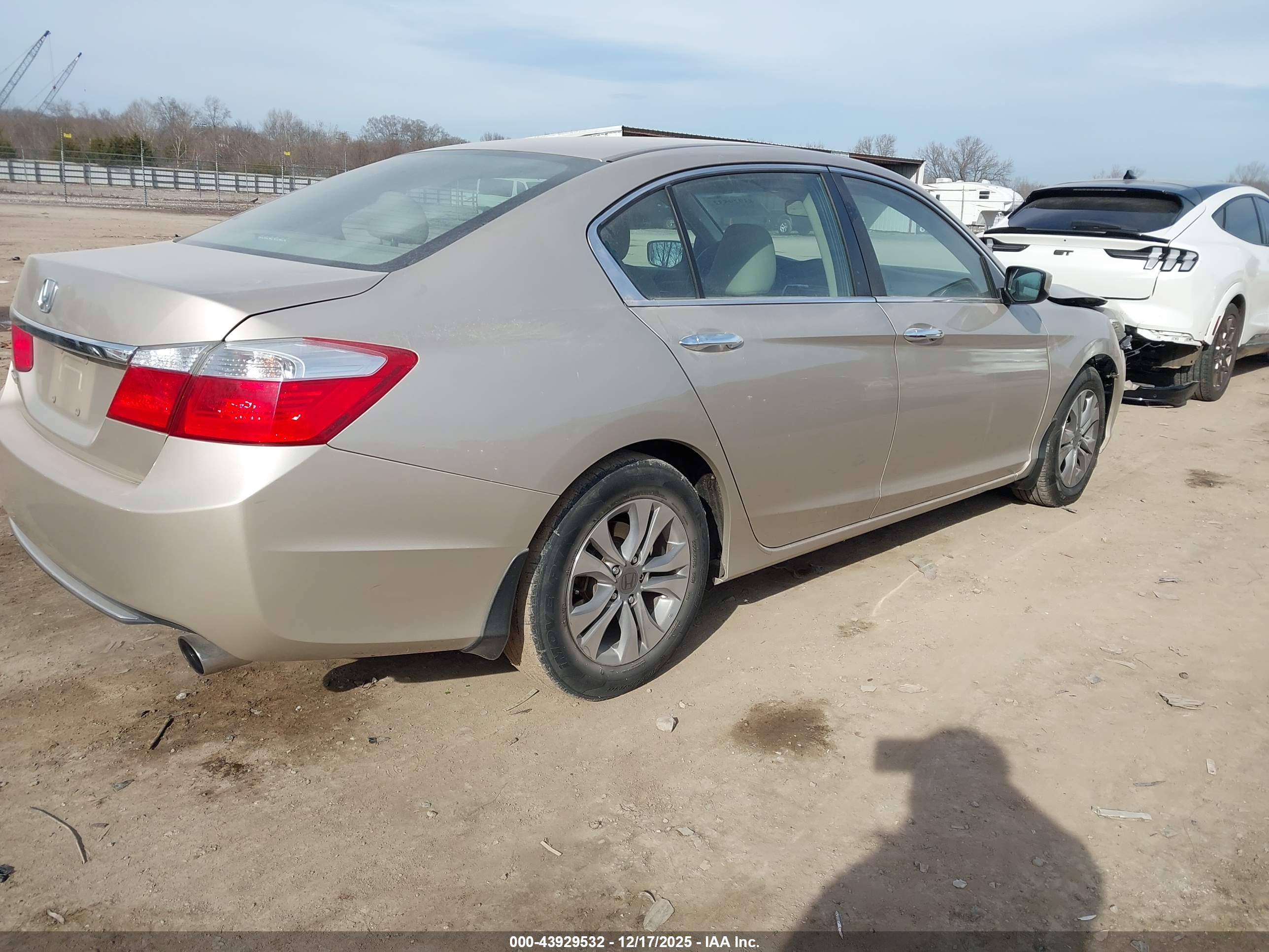 HONDA ACCORD image 4