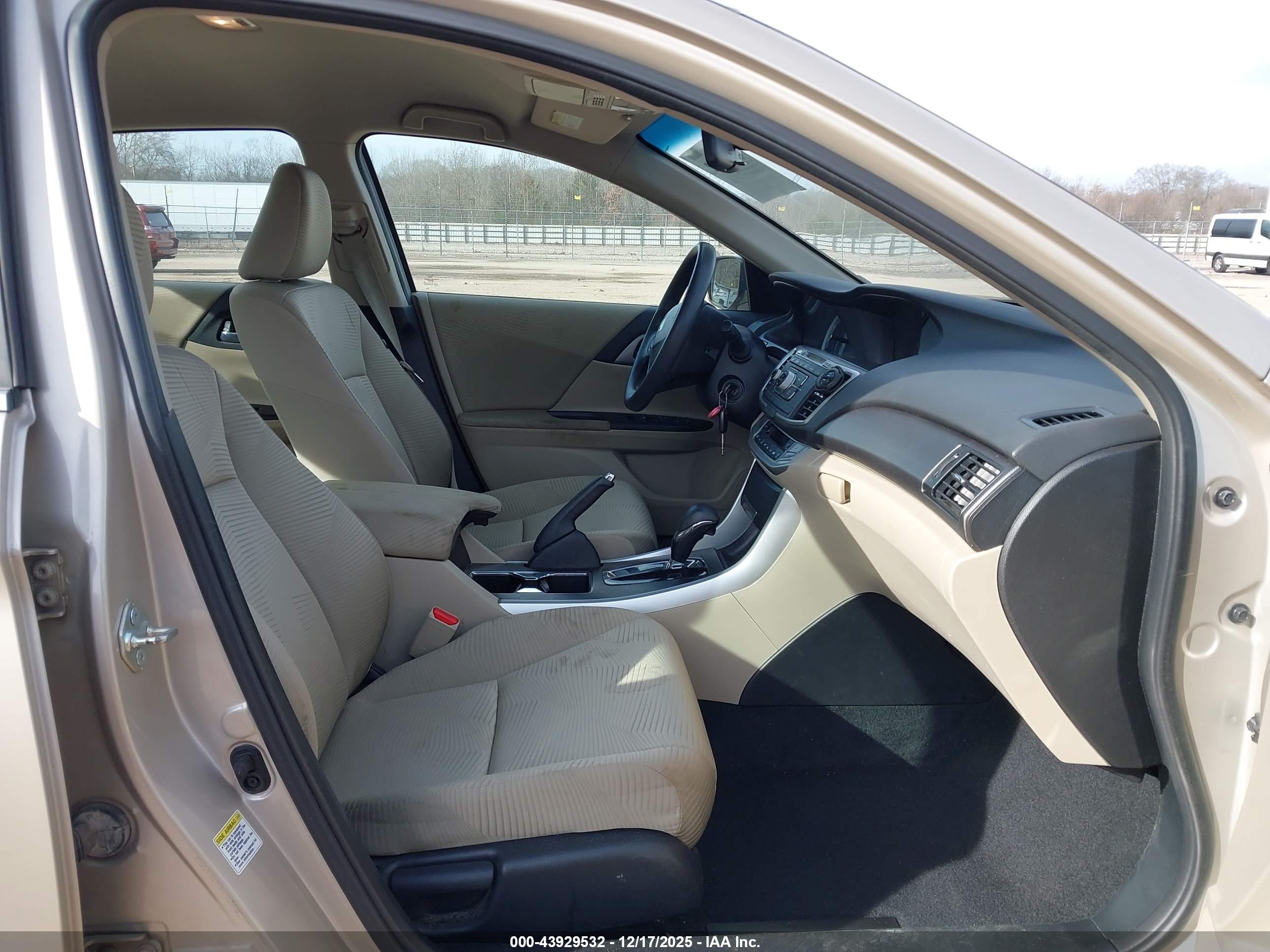 HONDA ACCORD image 5