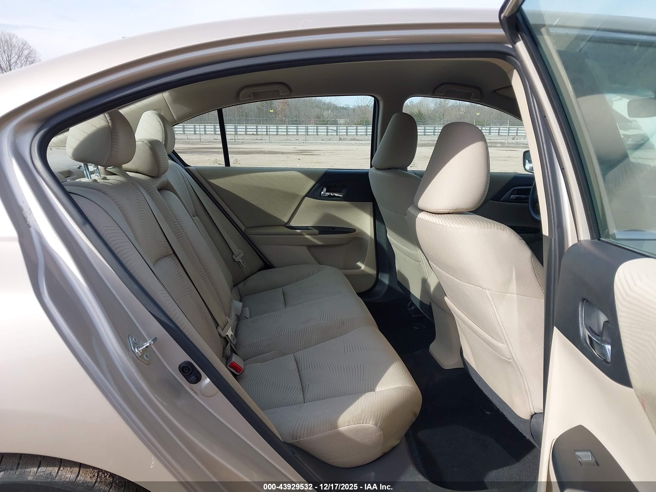 HONDA ACCORD image 8