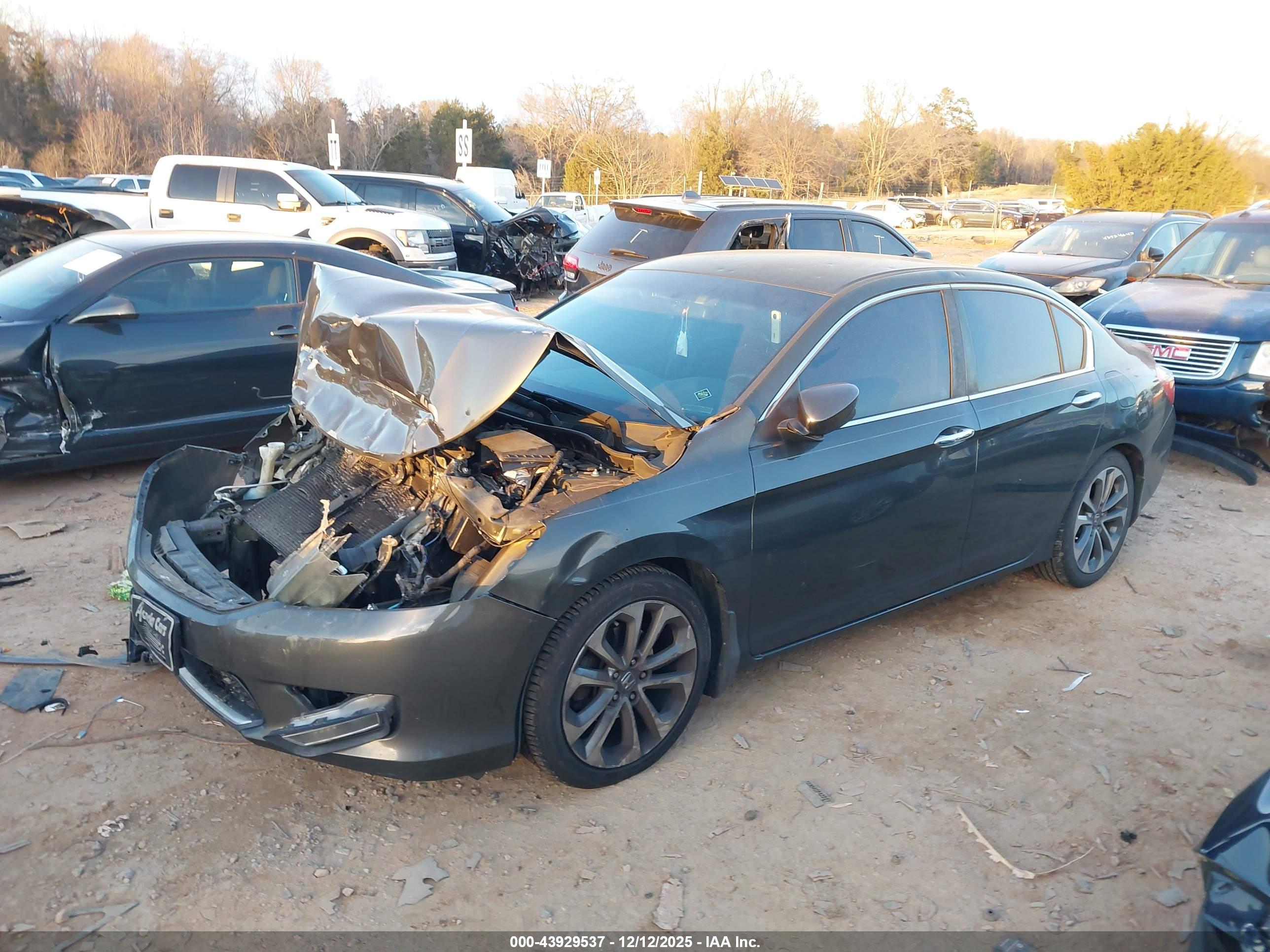 HONDA ACCORD image 2