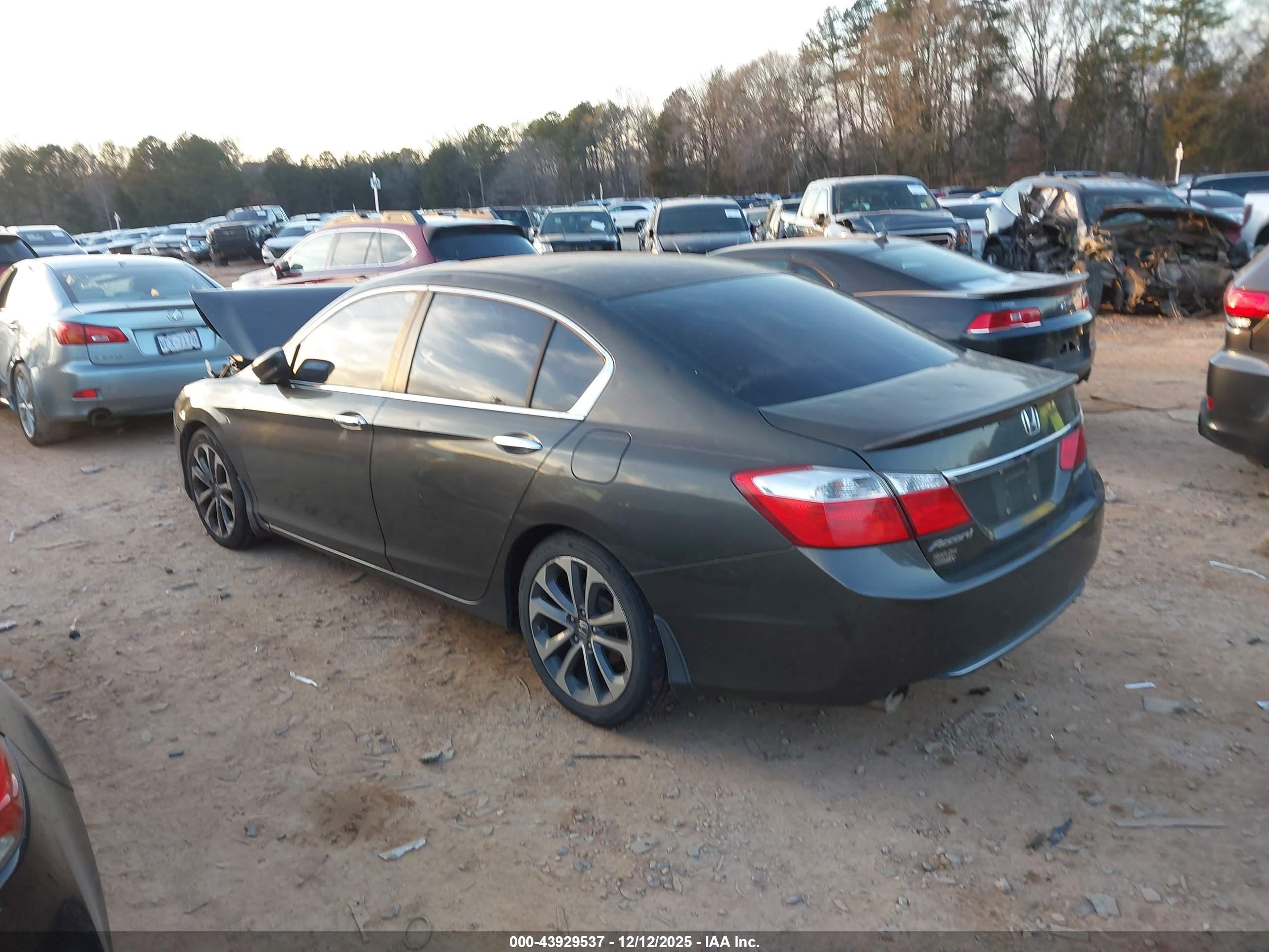 HONDA ACCORD image 3