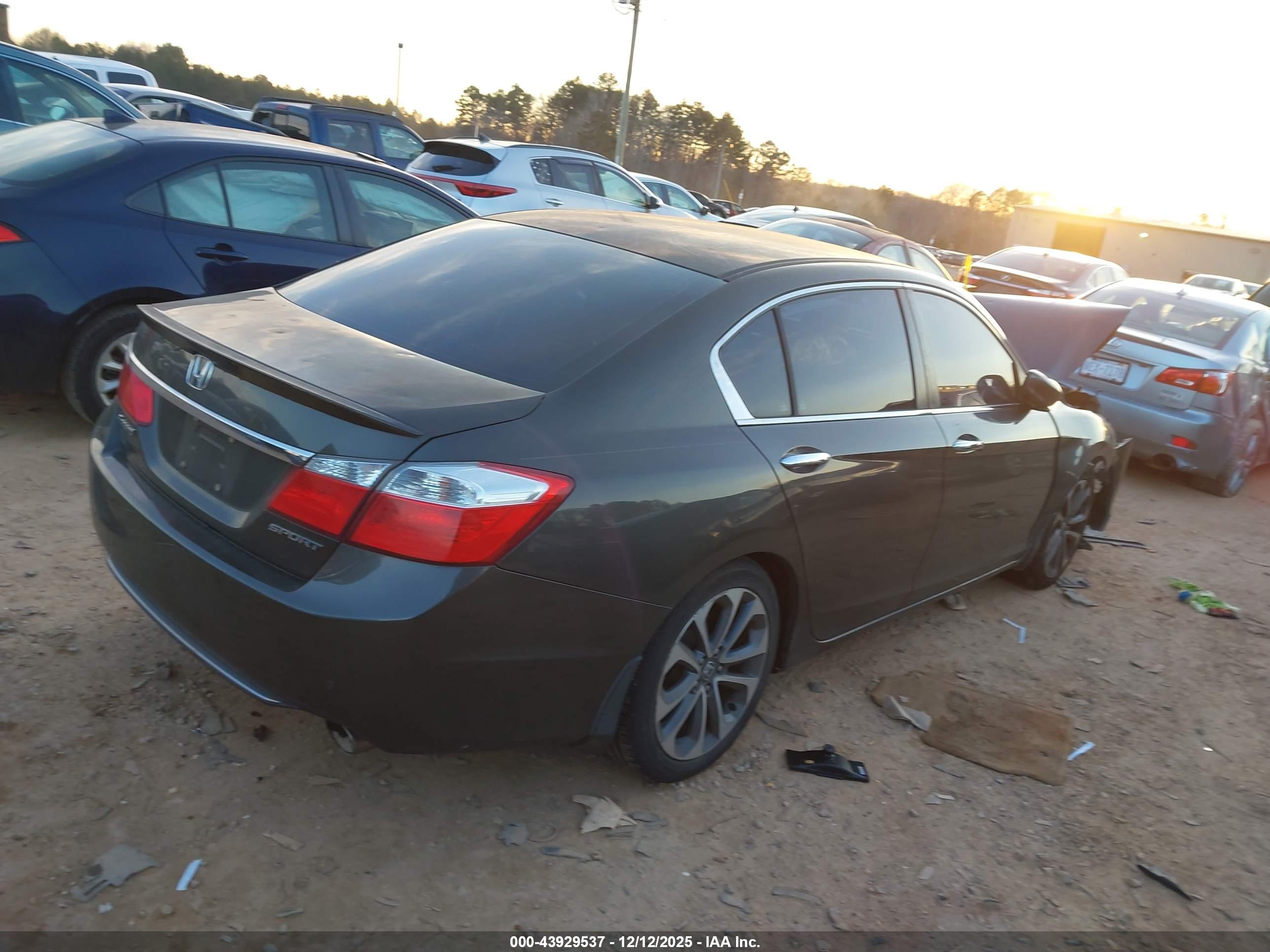 HONDA ACCORD image 4