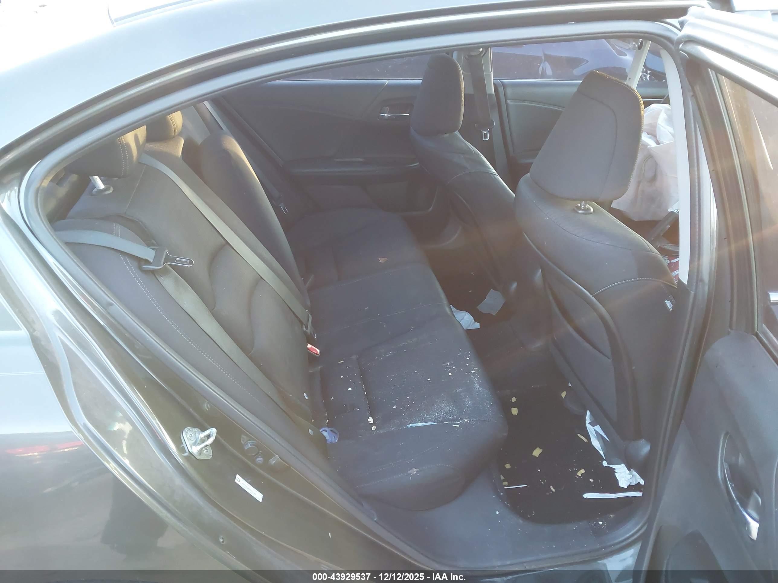 HONDA ACCORD image 8
