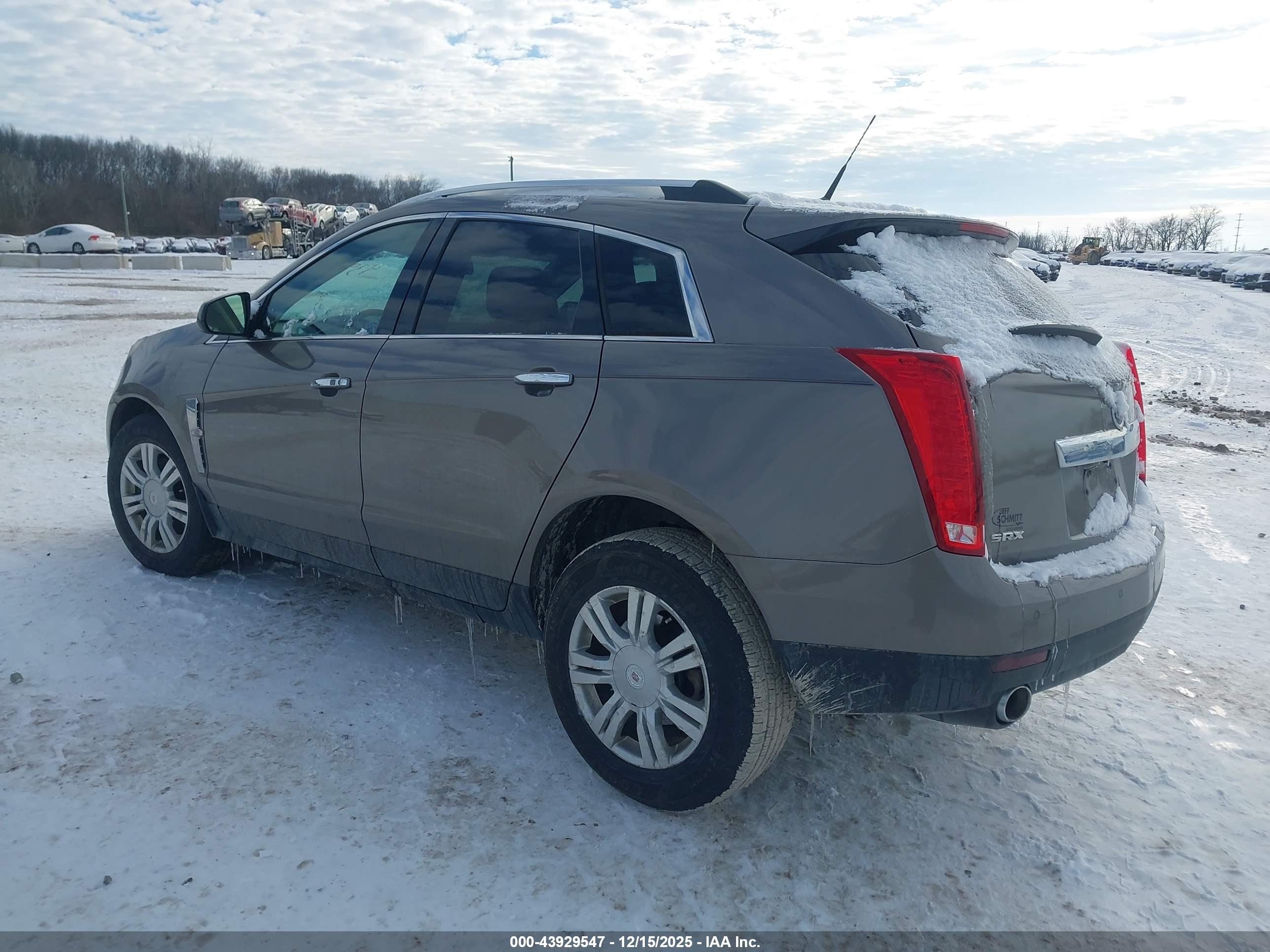 CADILLAC SRX image 3