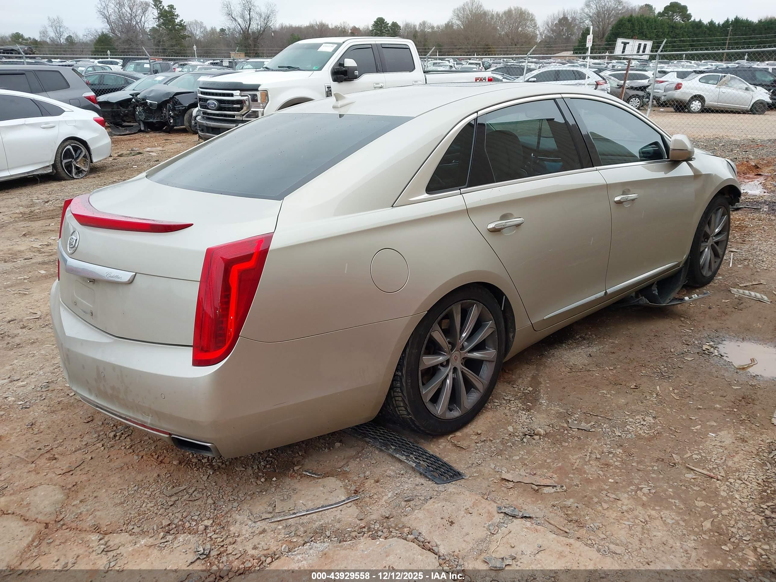 CADILLAC XTS image 4