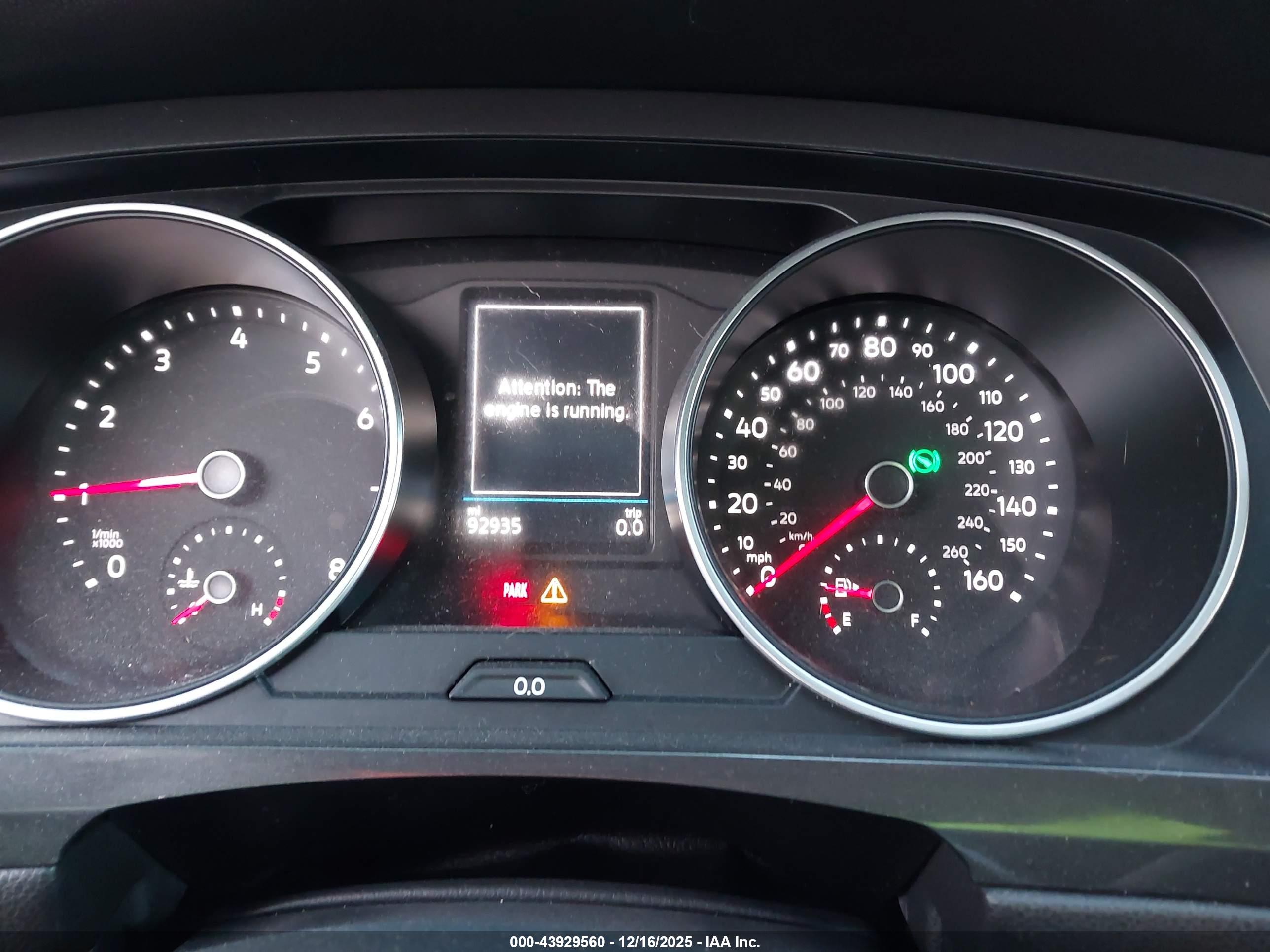 VOLKSWAGEN TIGUAN image 7