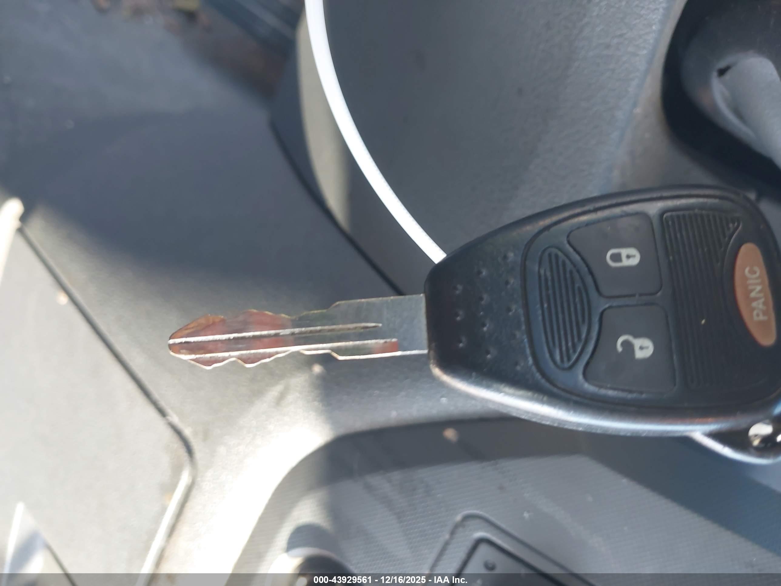 DODGE RAM image 11