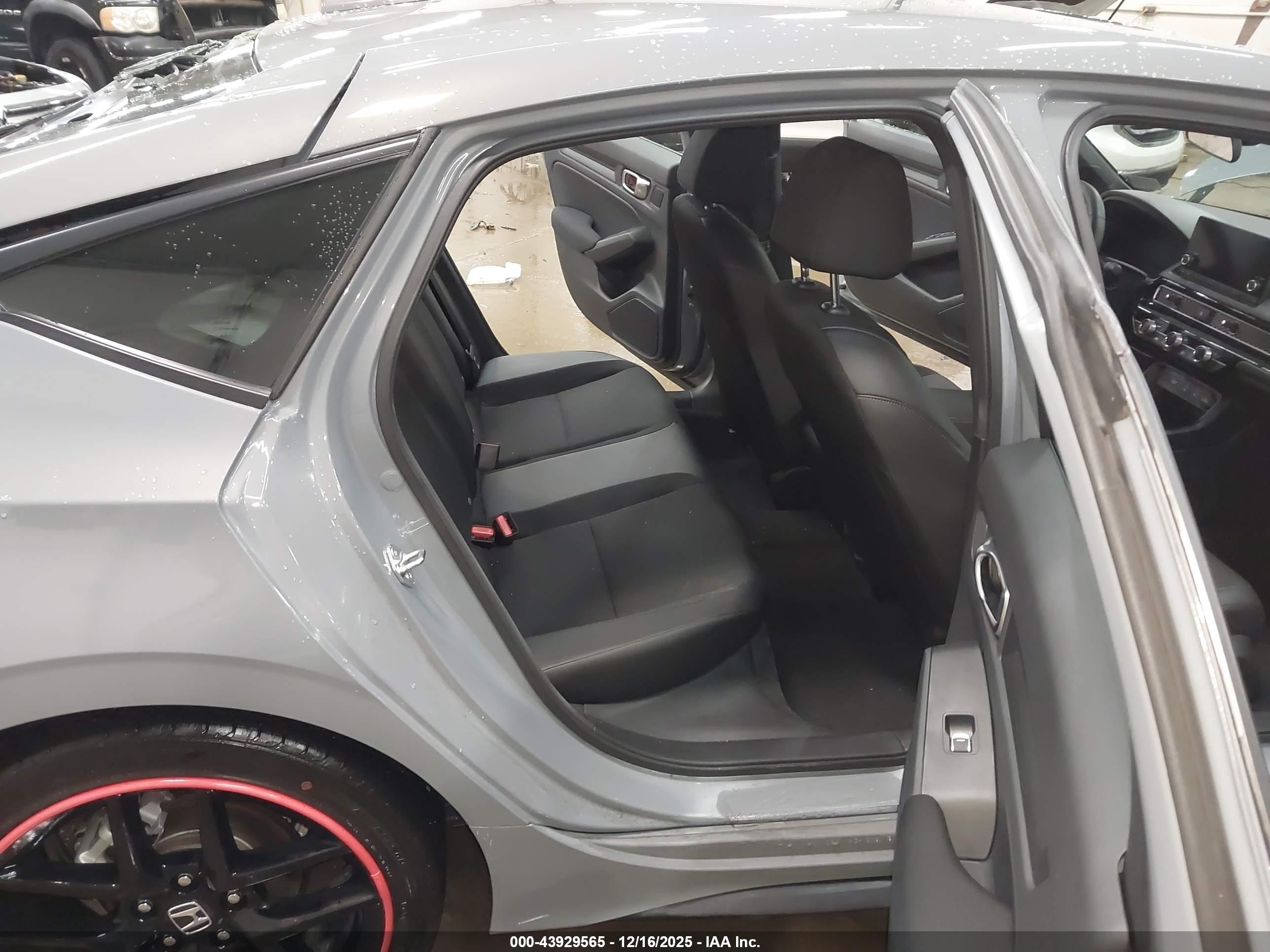 HONDA CIVIC image 8
