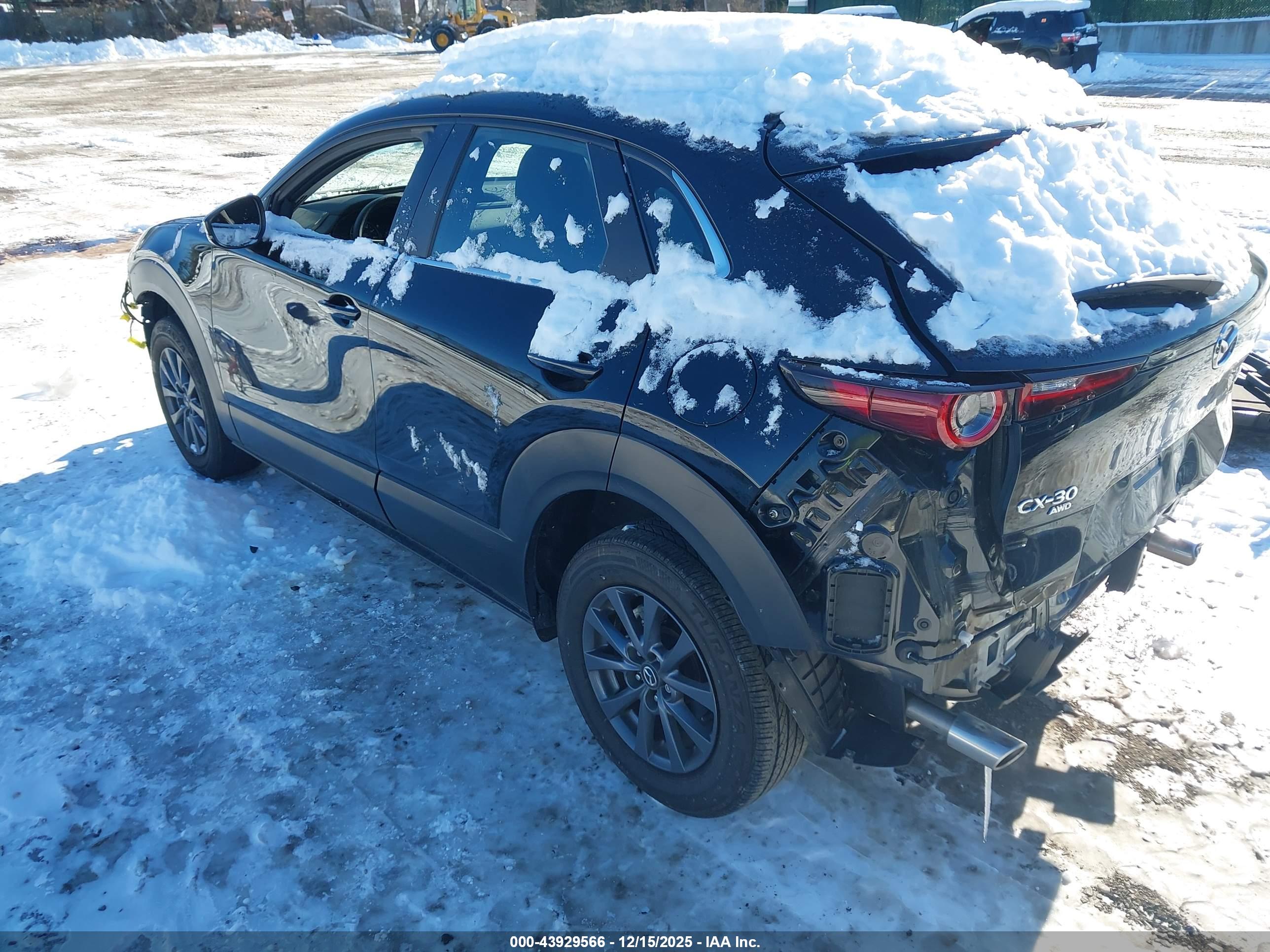 MAZDA CX-30 image 3