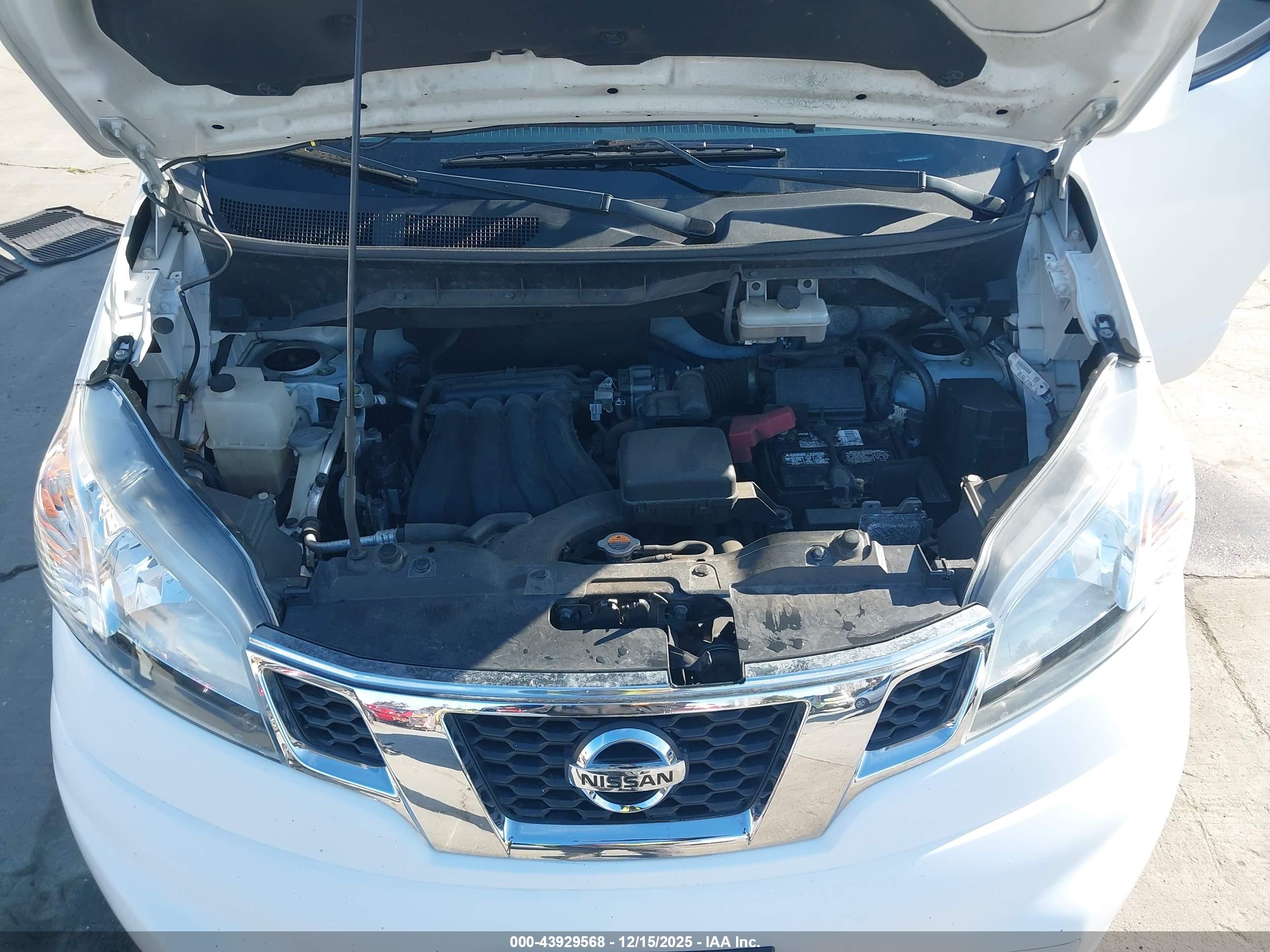 NISSAN NV200 image 10