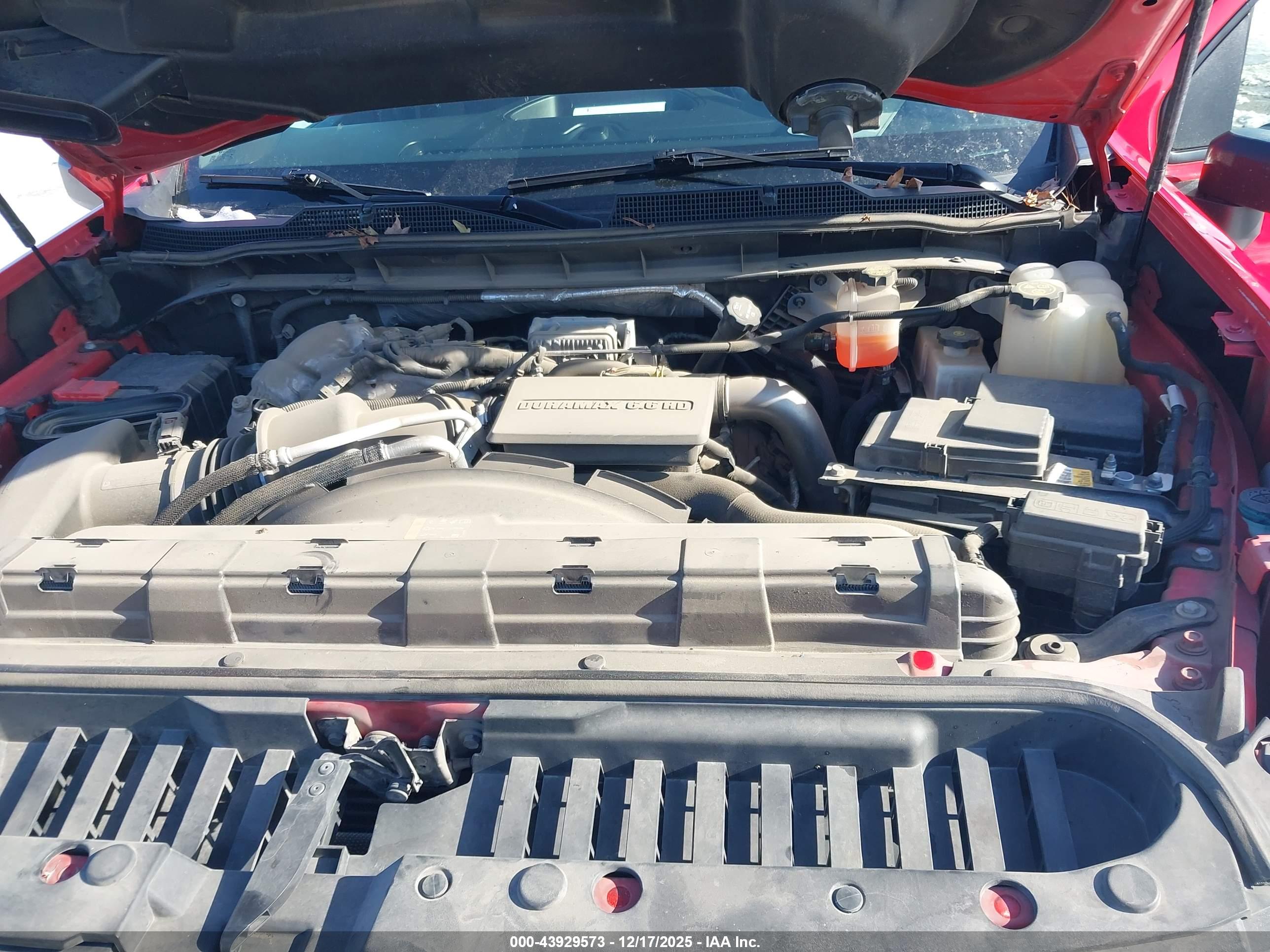 CHEVROLET SILVERADO image 10