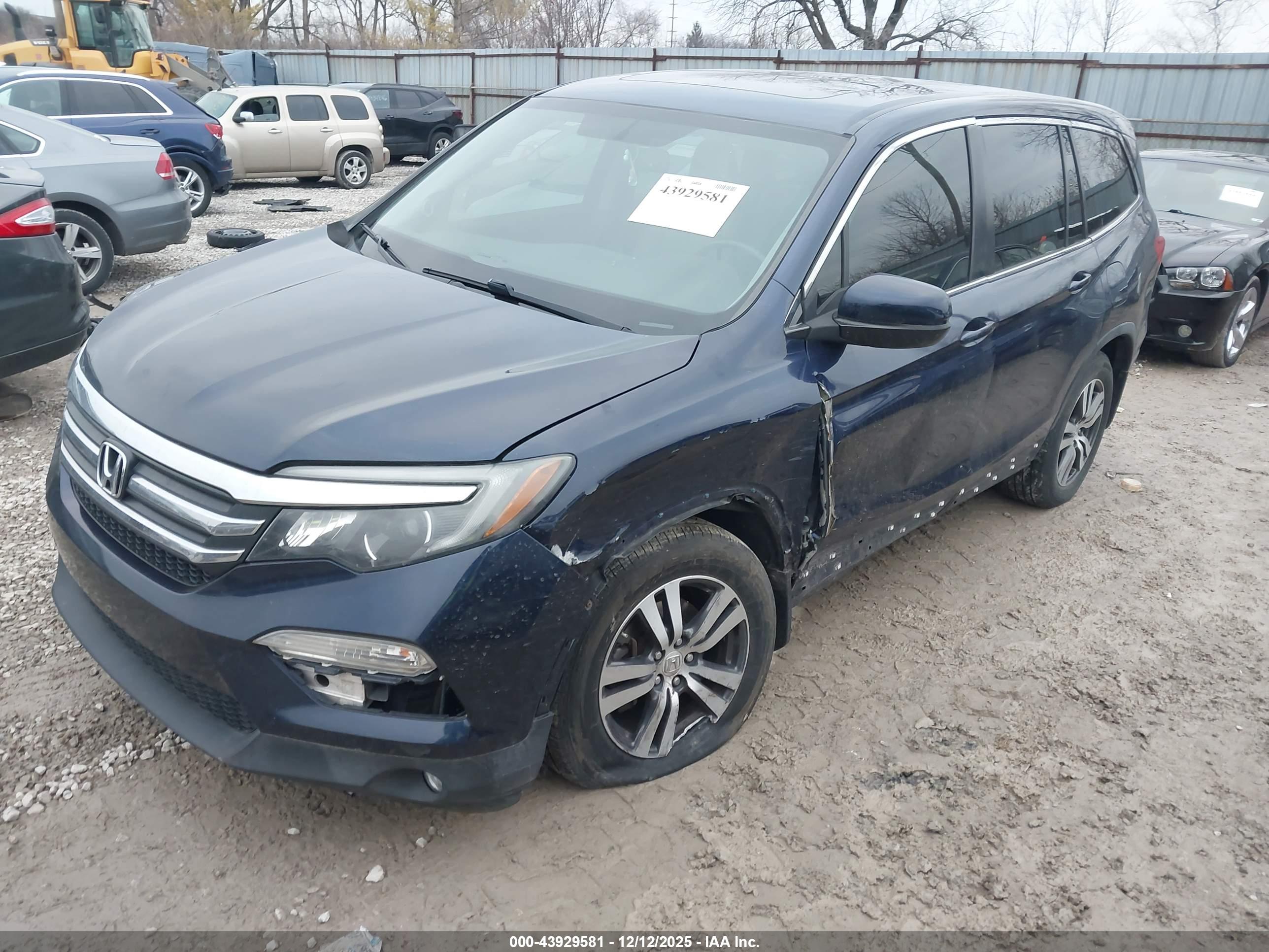 HONDA PILOT image 2