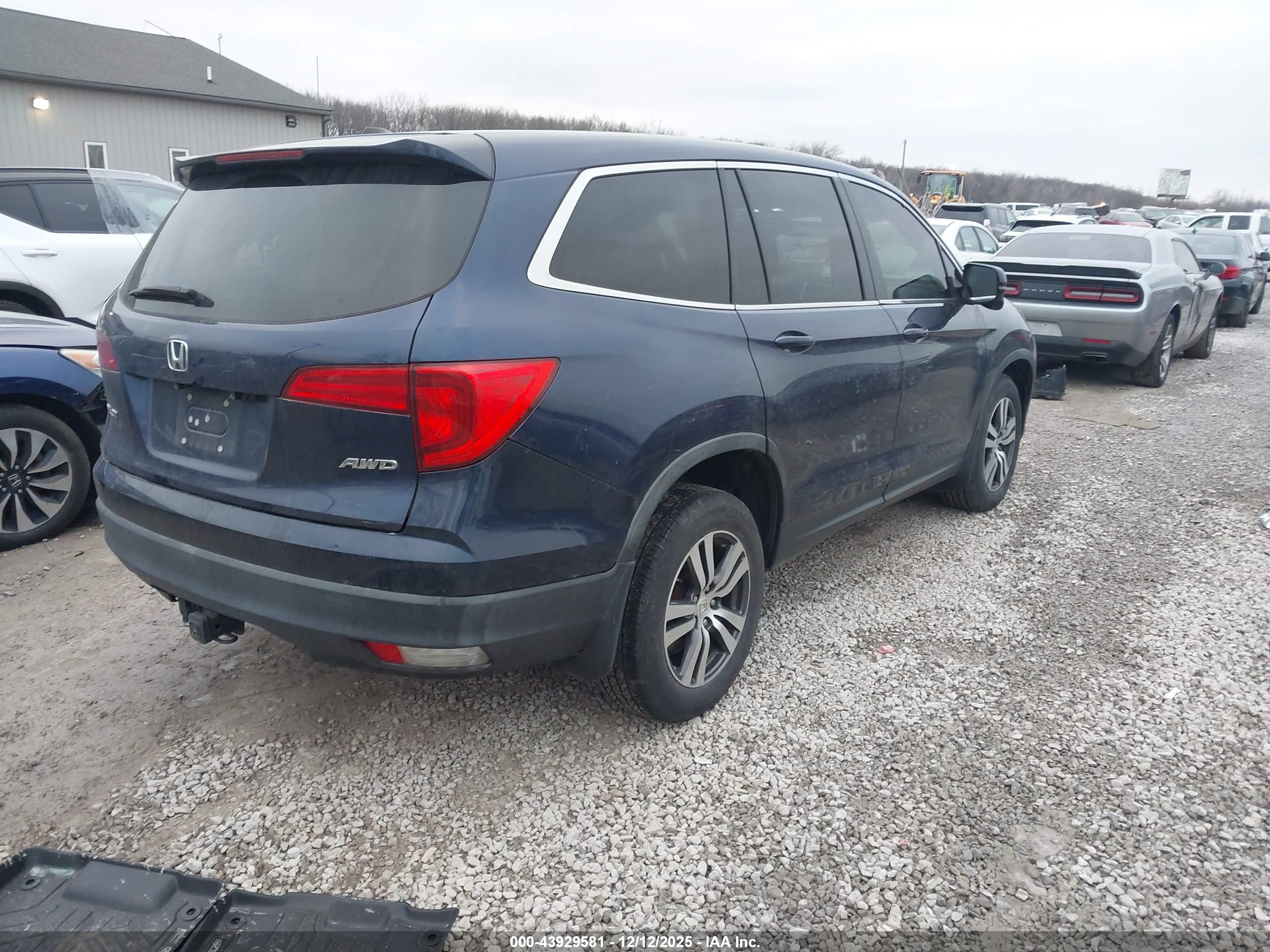 HONDA PILOT image 4