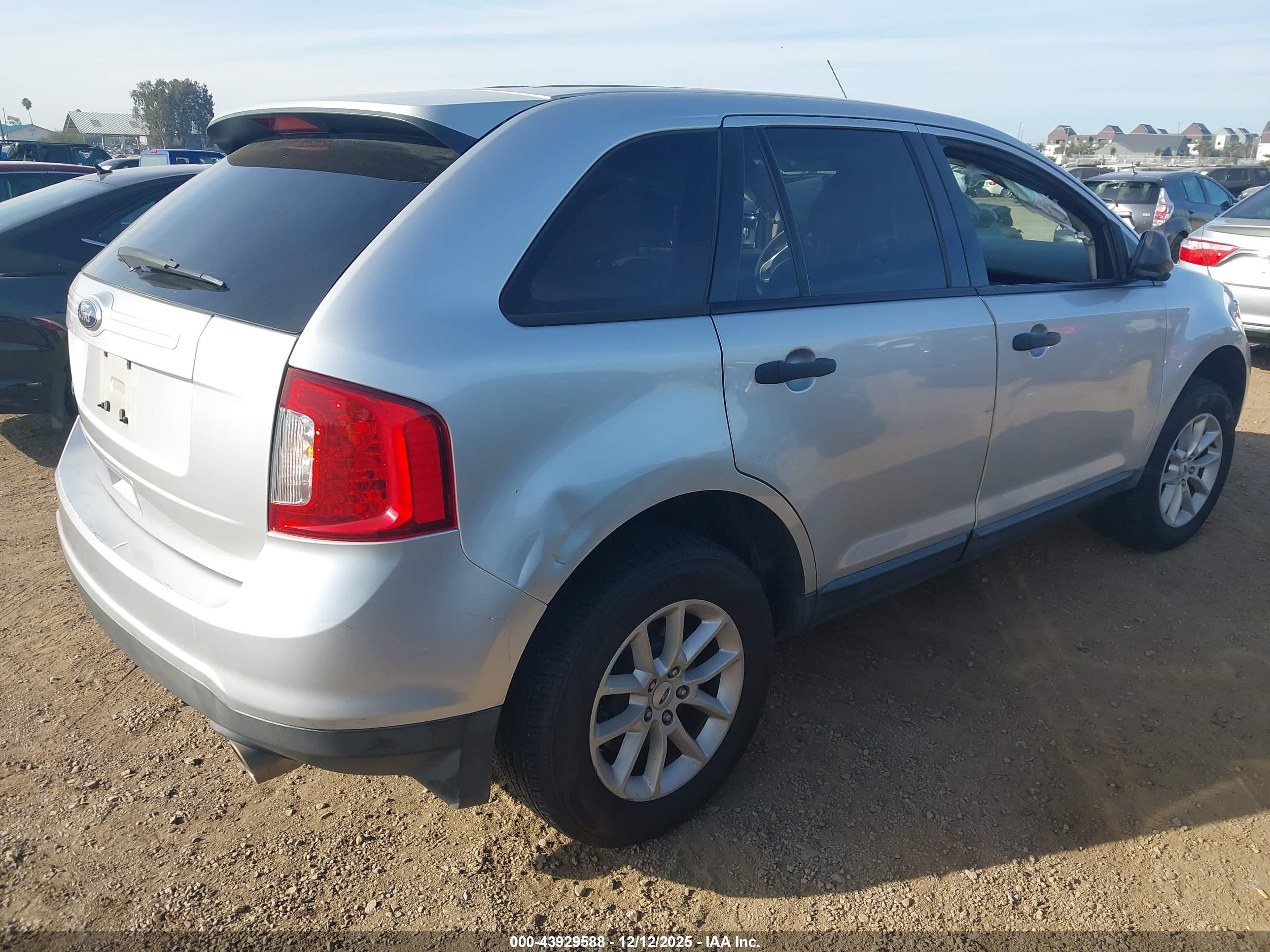 FORD EDGE image 4