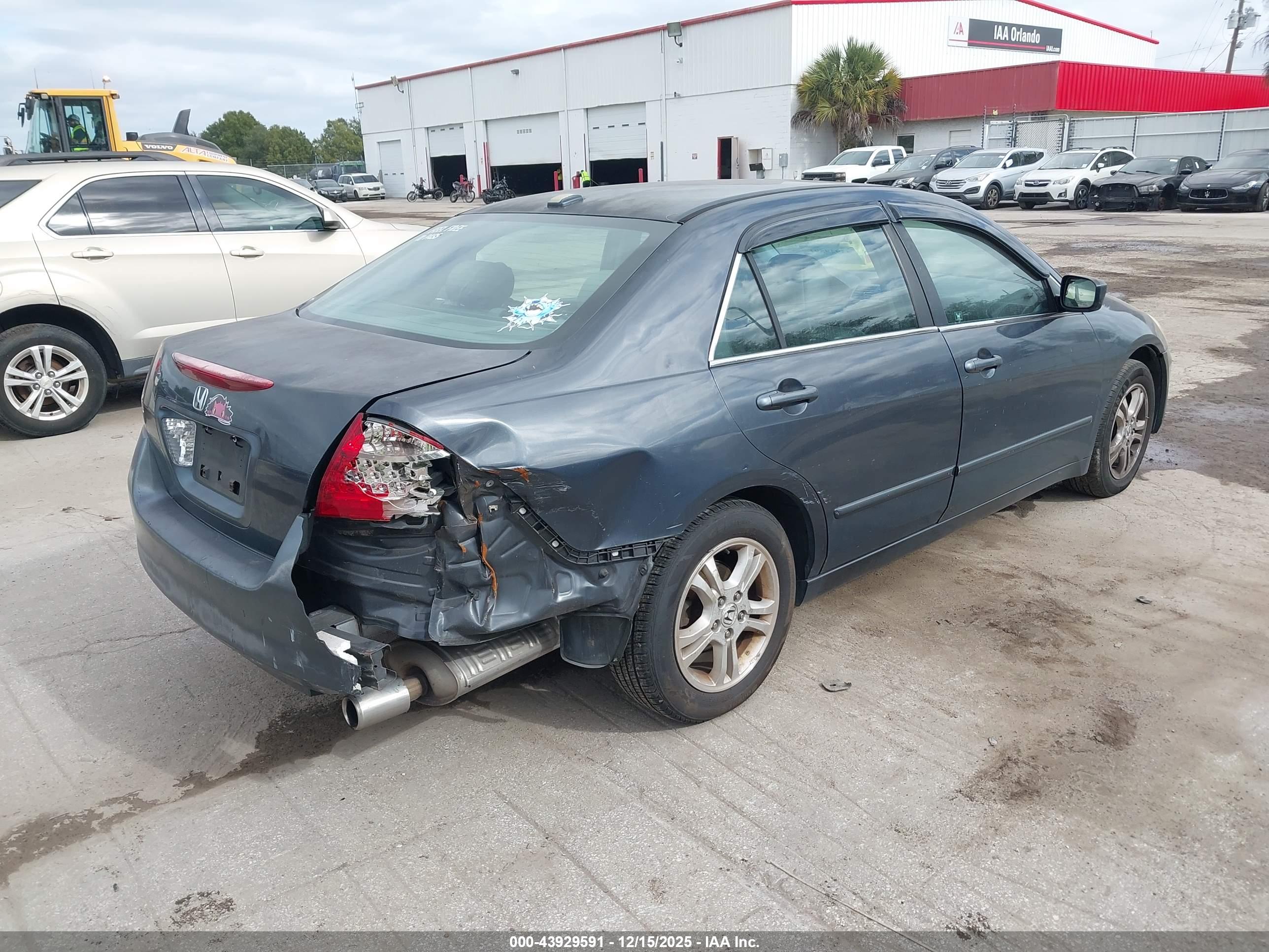 HONDA ACCORD image 4