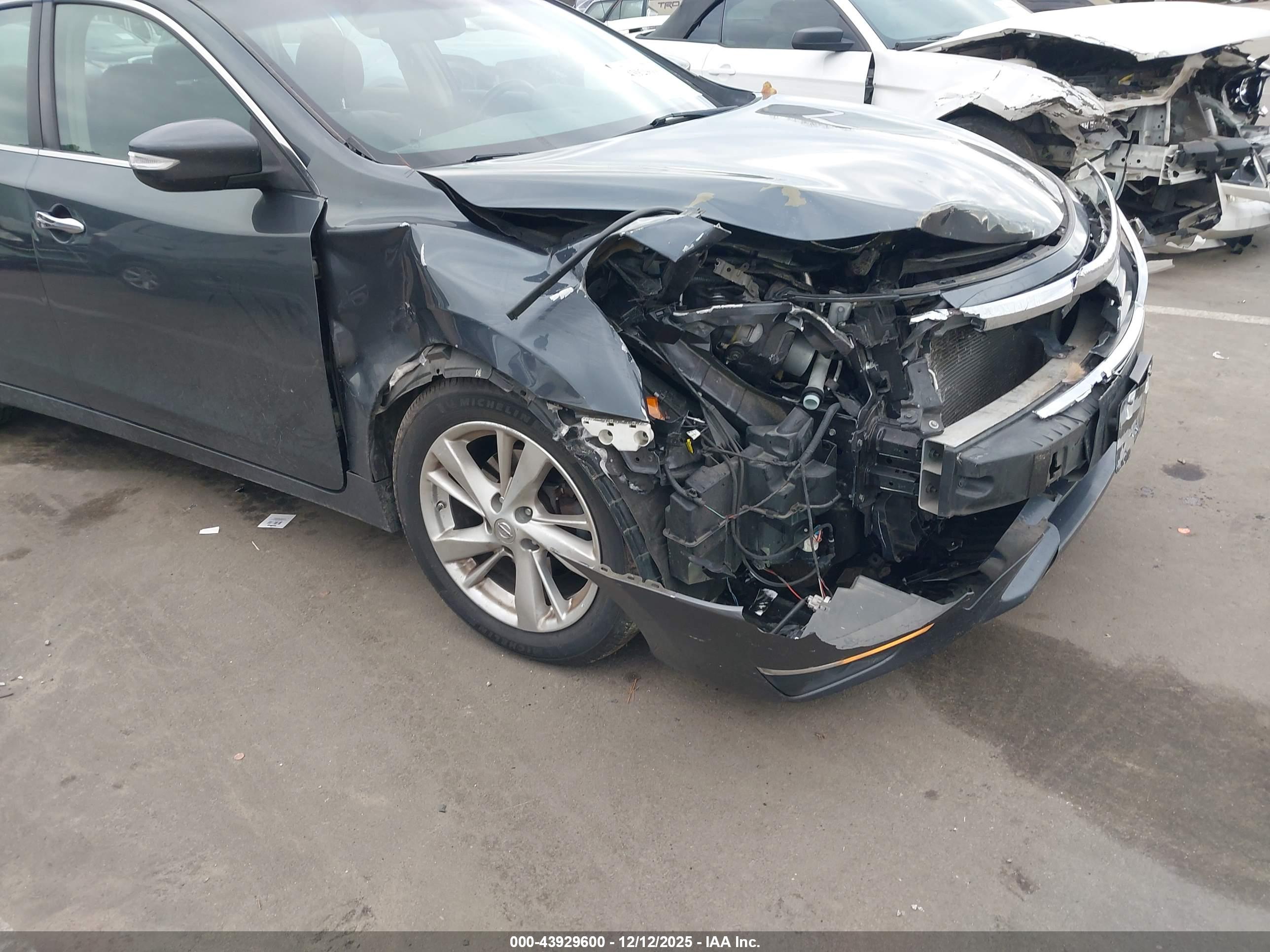 NISSAN ALTIMA image 6