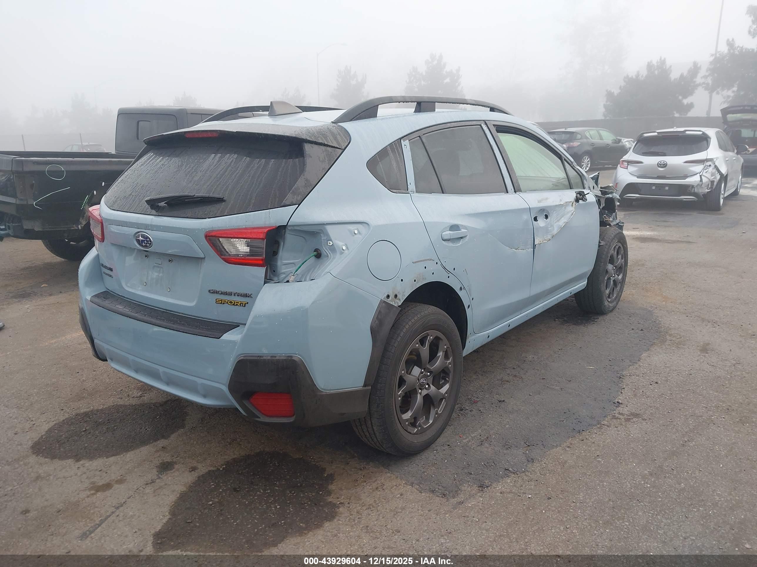 SUBARU CROSSTREK image 4