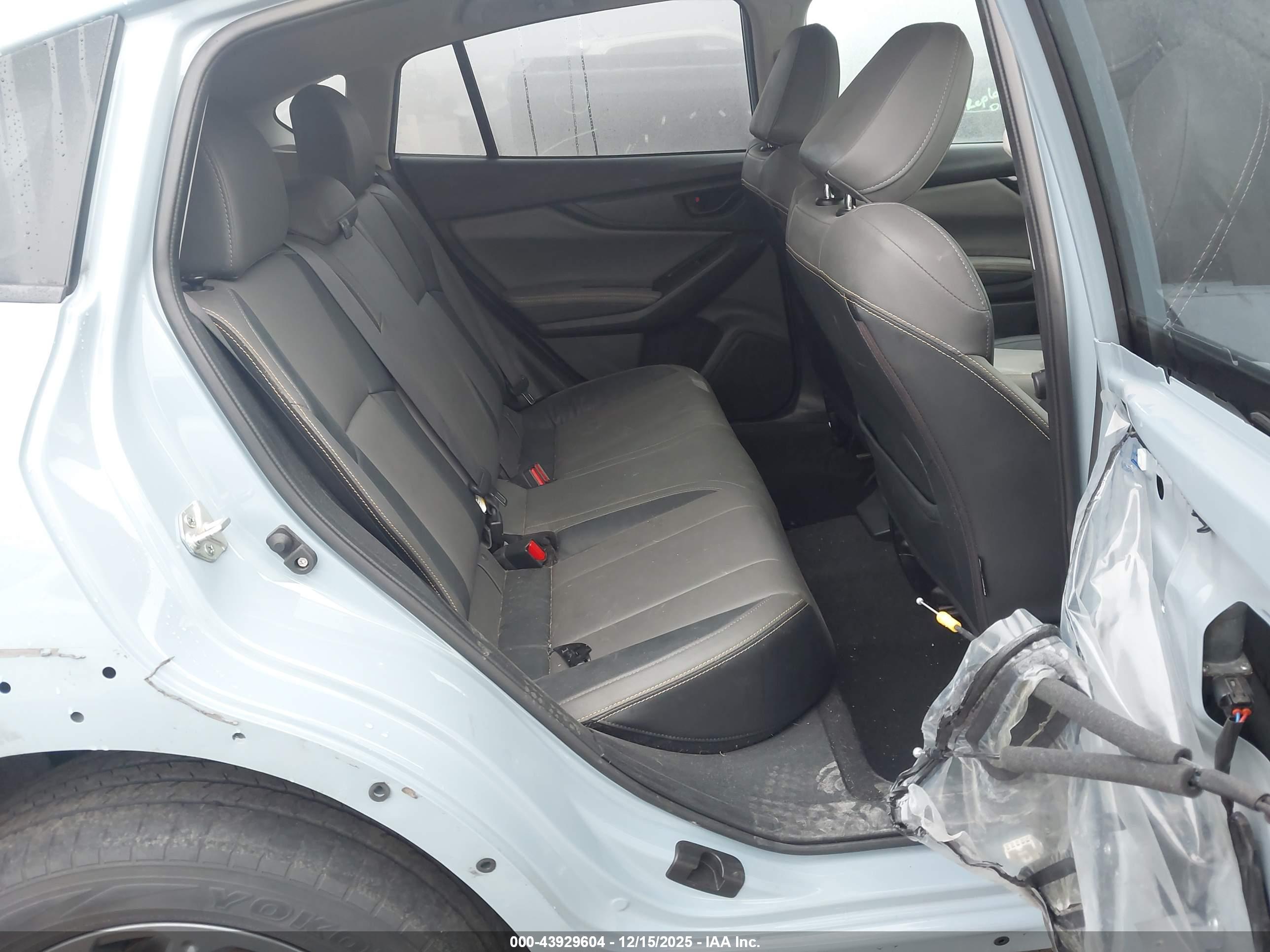 SUBARU CROSSTREK image 8