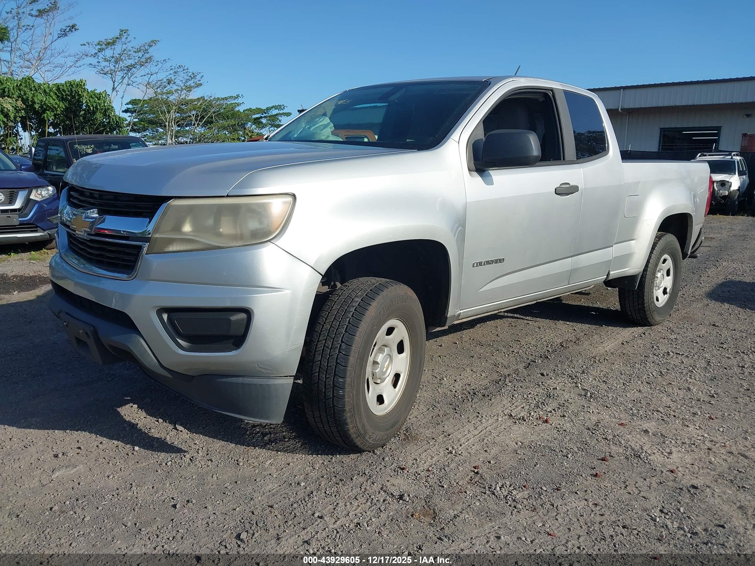 CHEVROLET COLORADO image 2