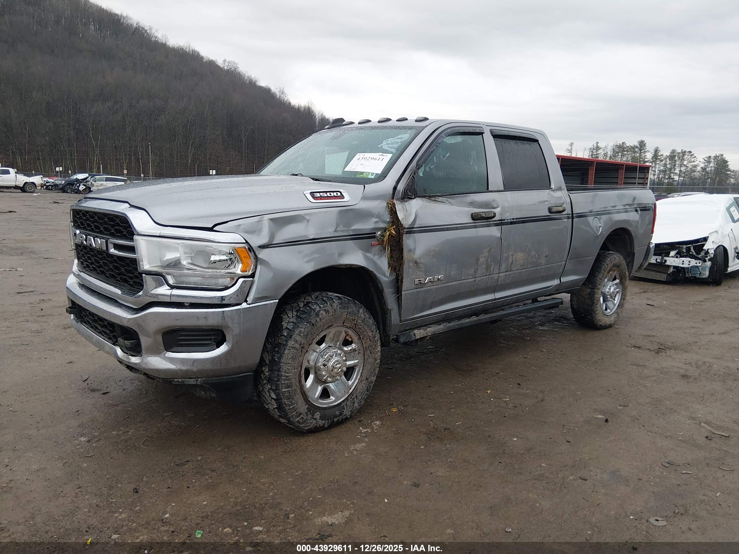 RAM 3500 image 2