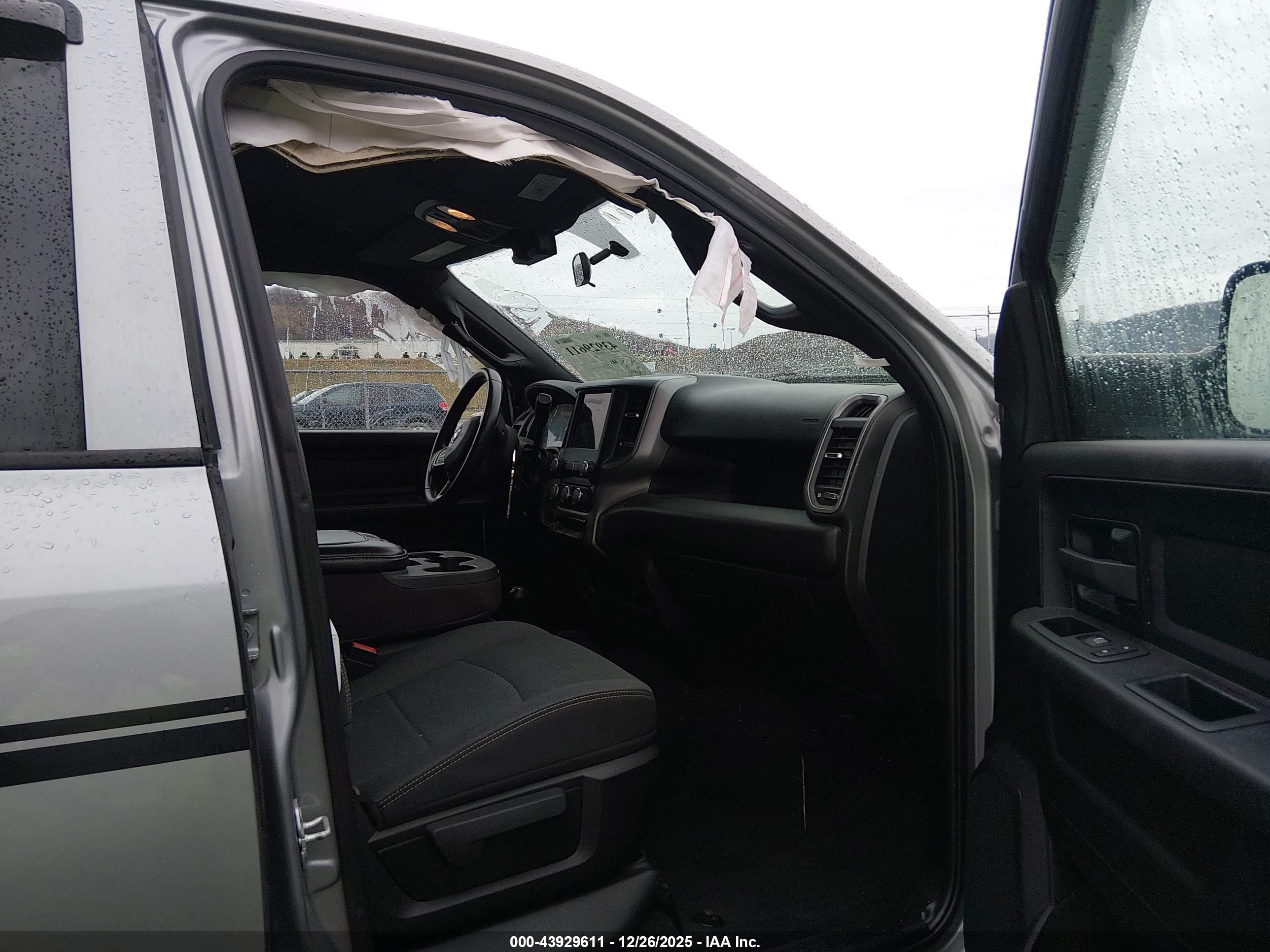 RAM 3500 image 5
