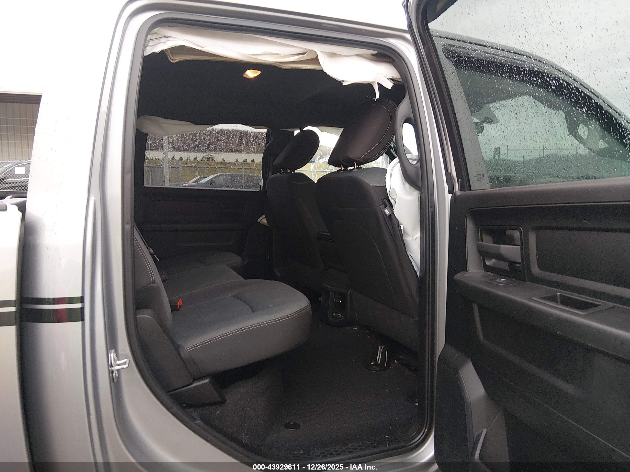 RAM 3500 image 8
