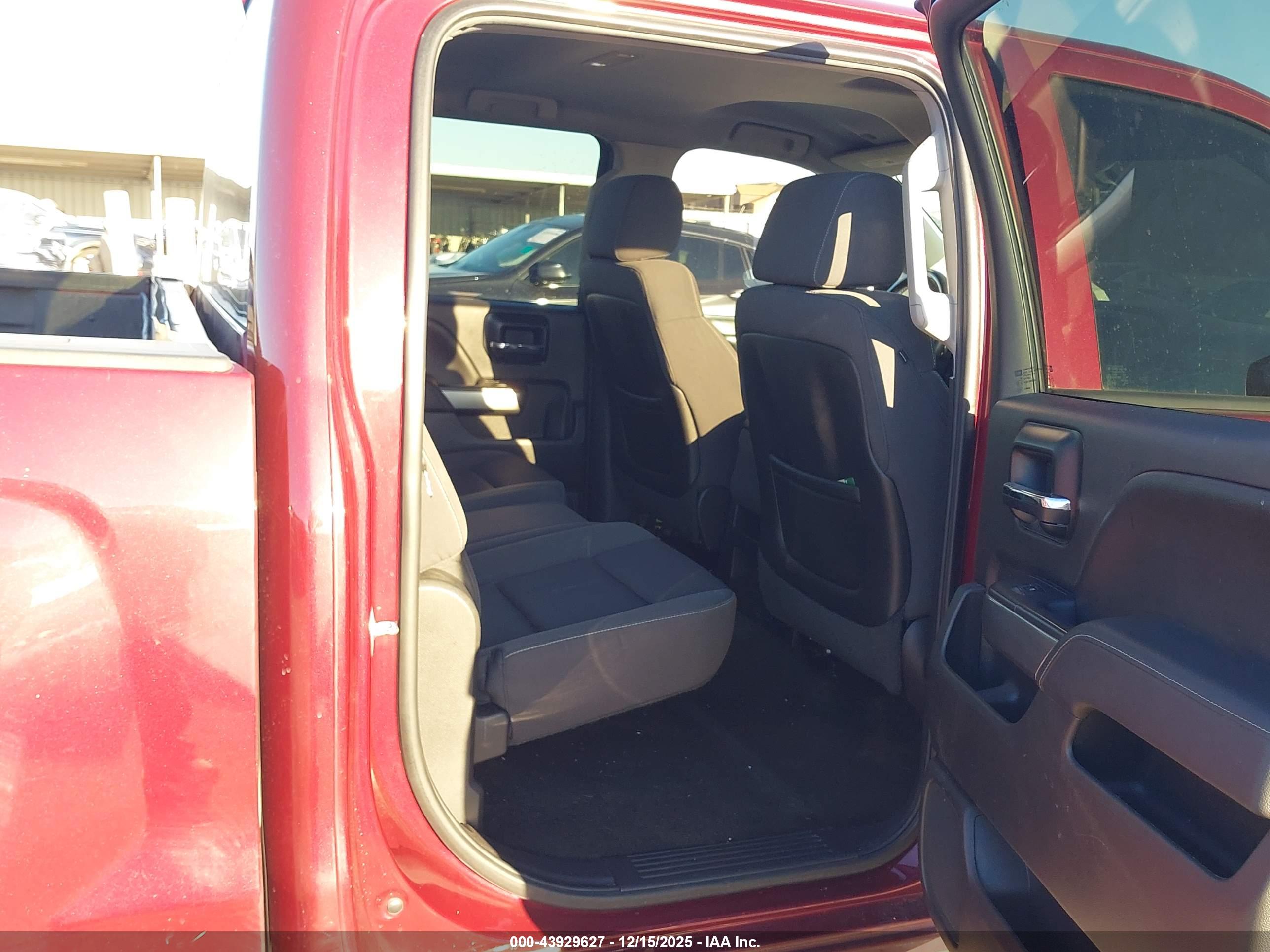CHEVROLET SILVERADO image 8