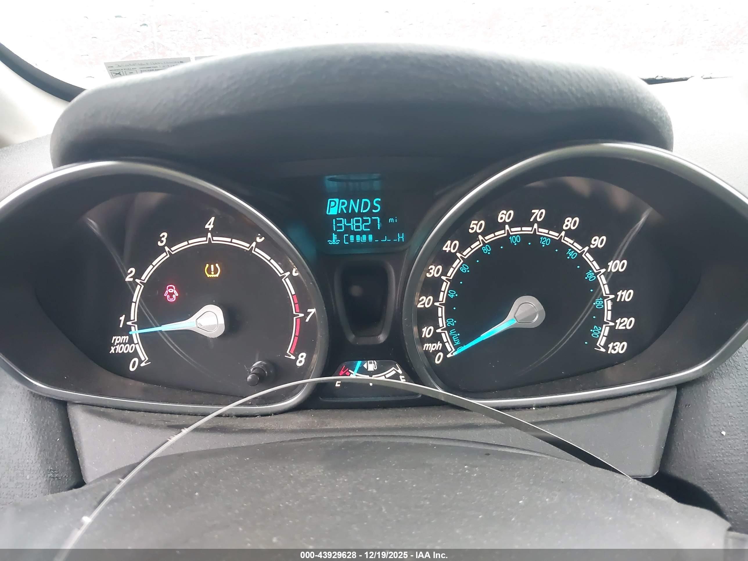 FORD FIESTA image 7