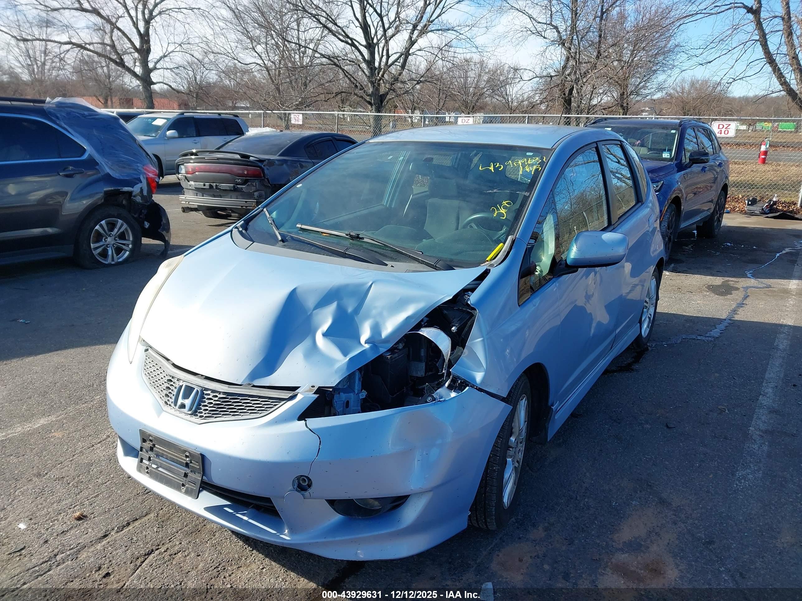 HONDA FIT image 2