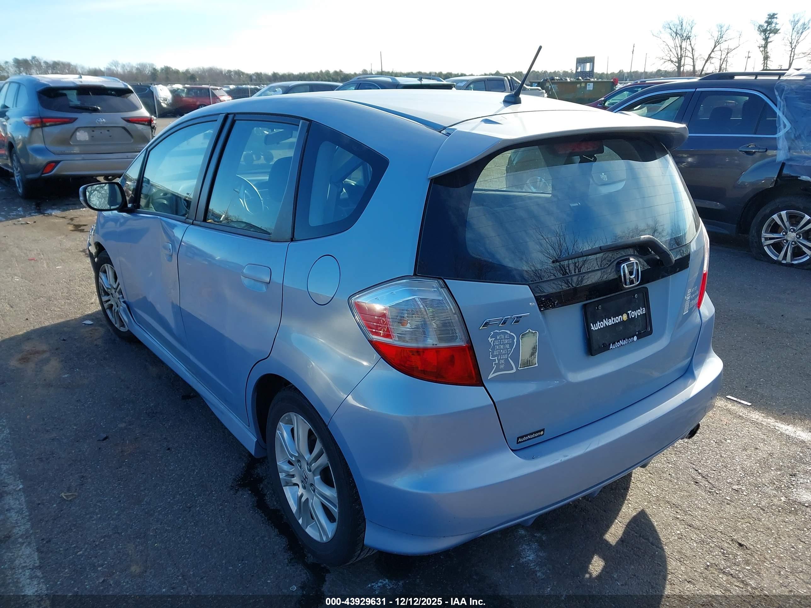 HONDA FIT image 3
