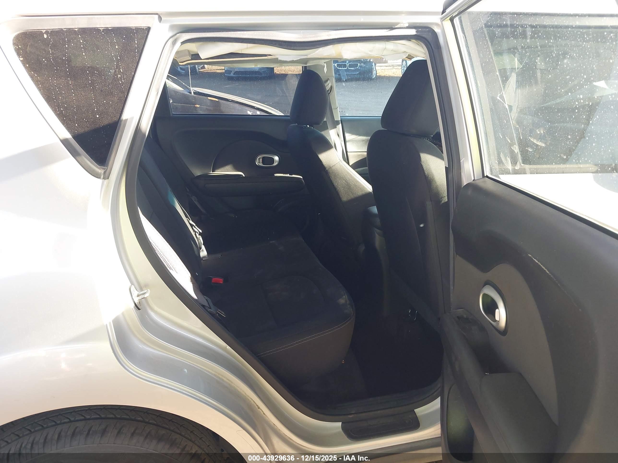 KIA SOUL image 8