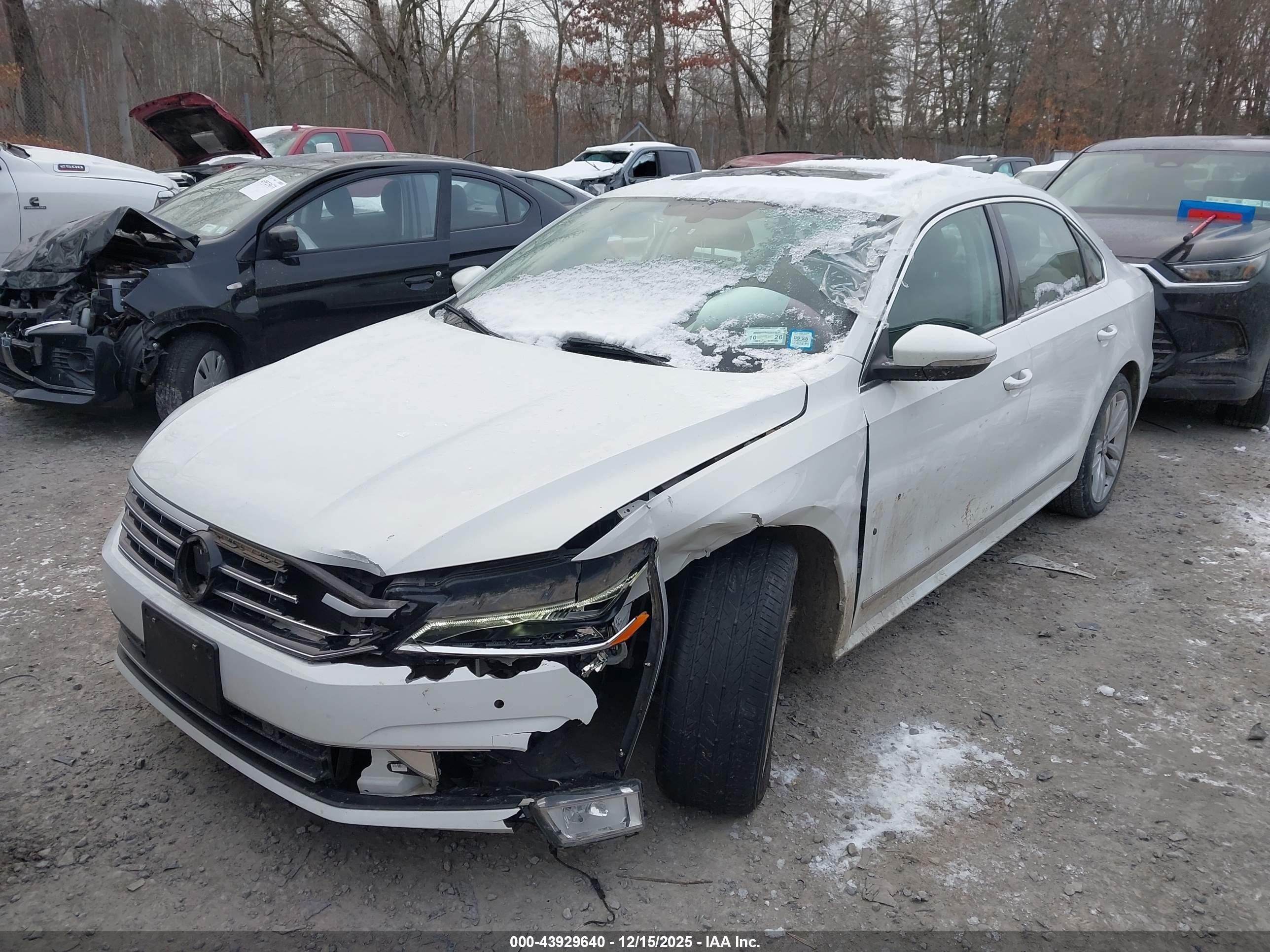 VOLKSWAGEN PASSAT image 6