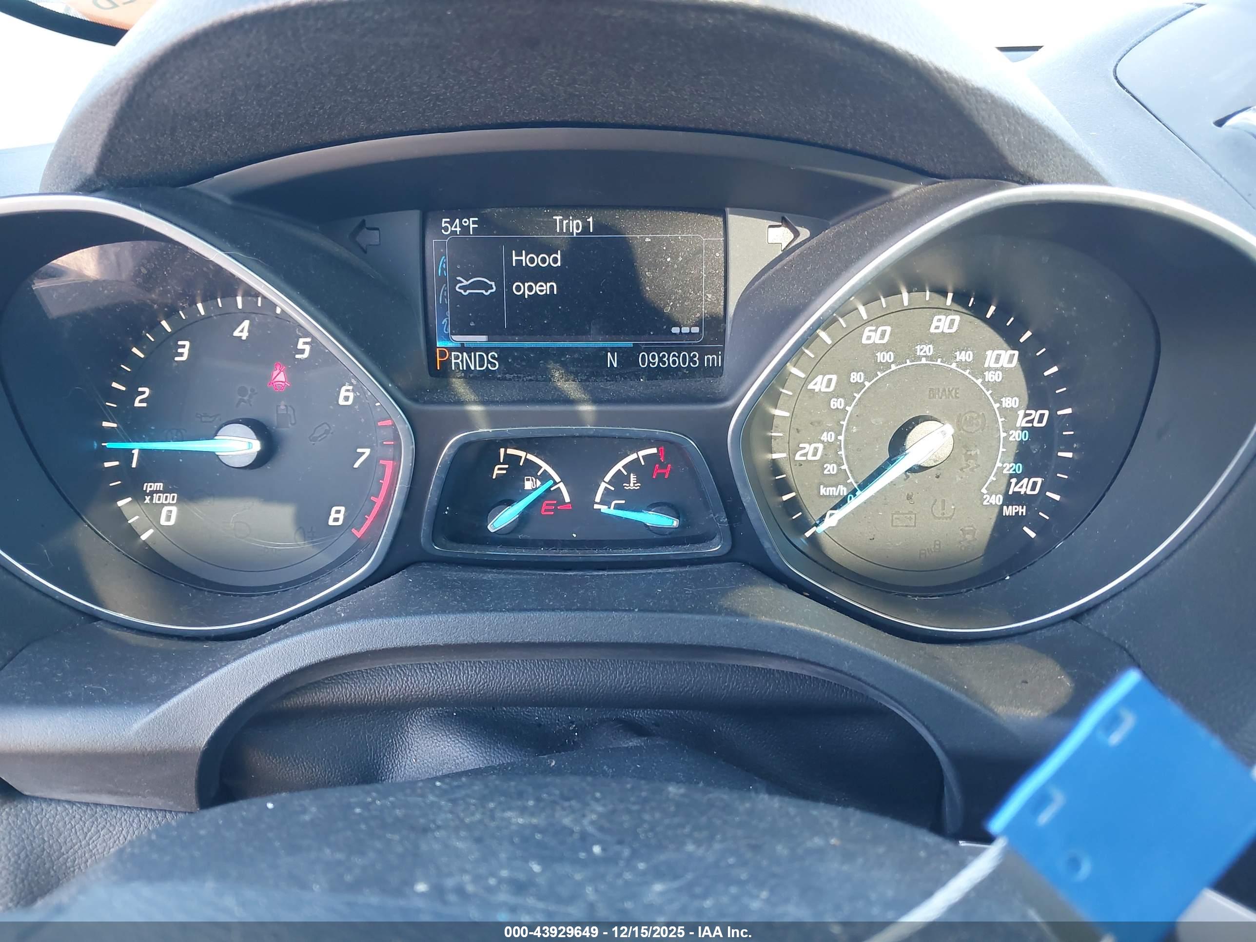 FORD ESCAPE image 7