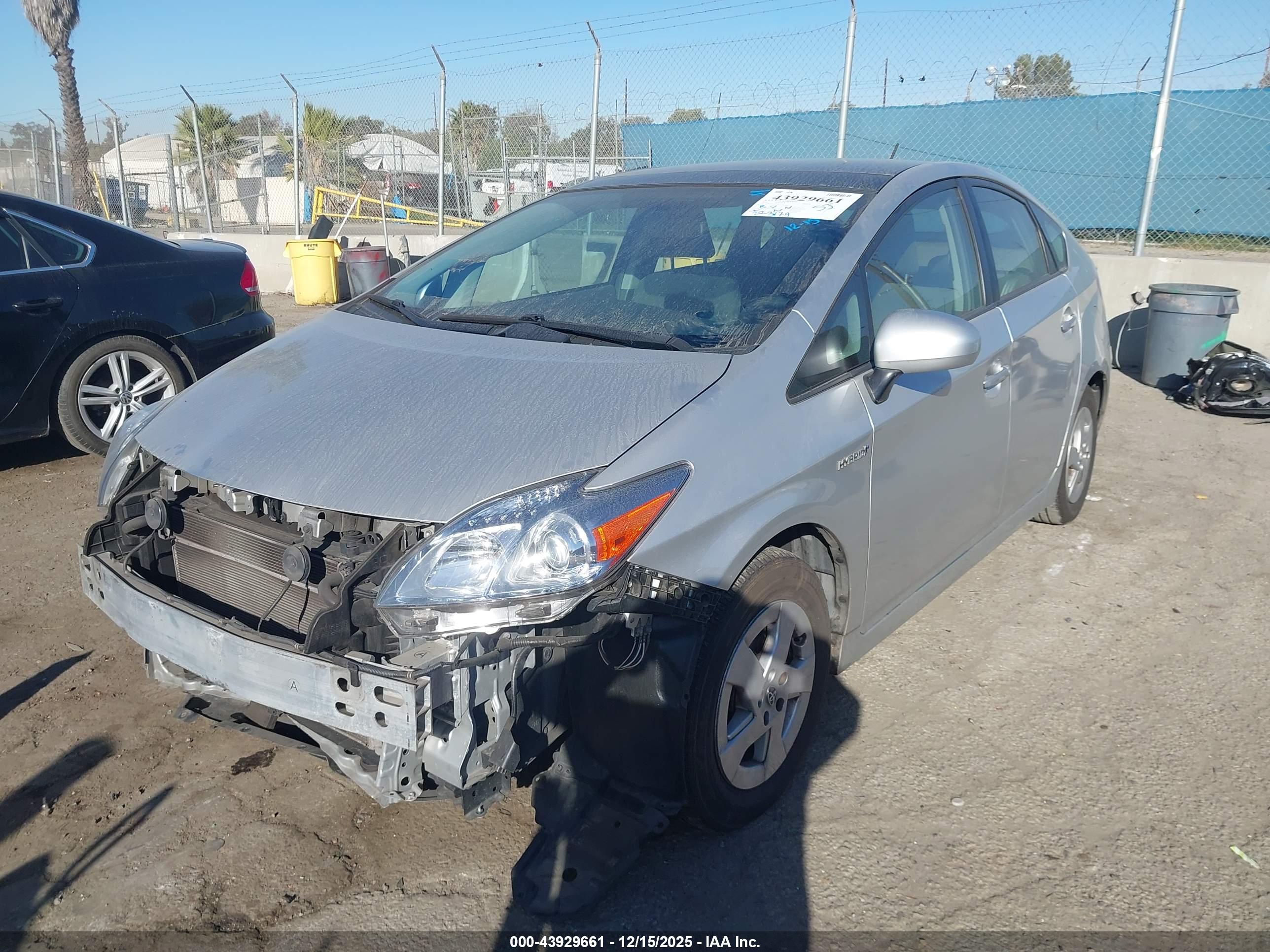 TOYOTA PRIUS image 2