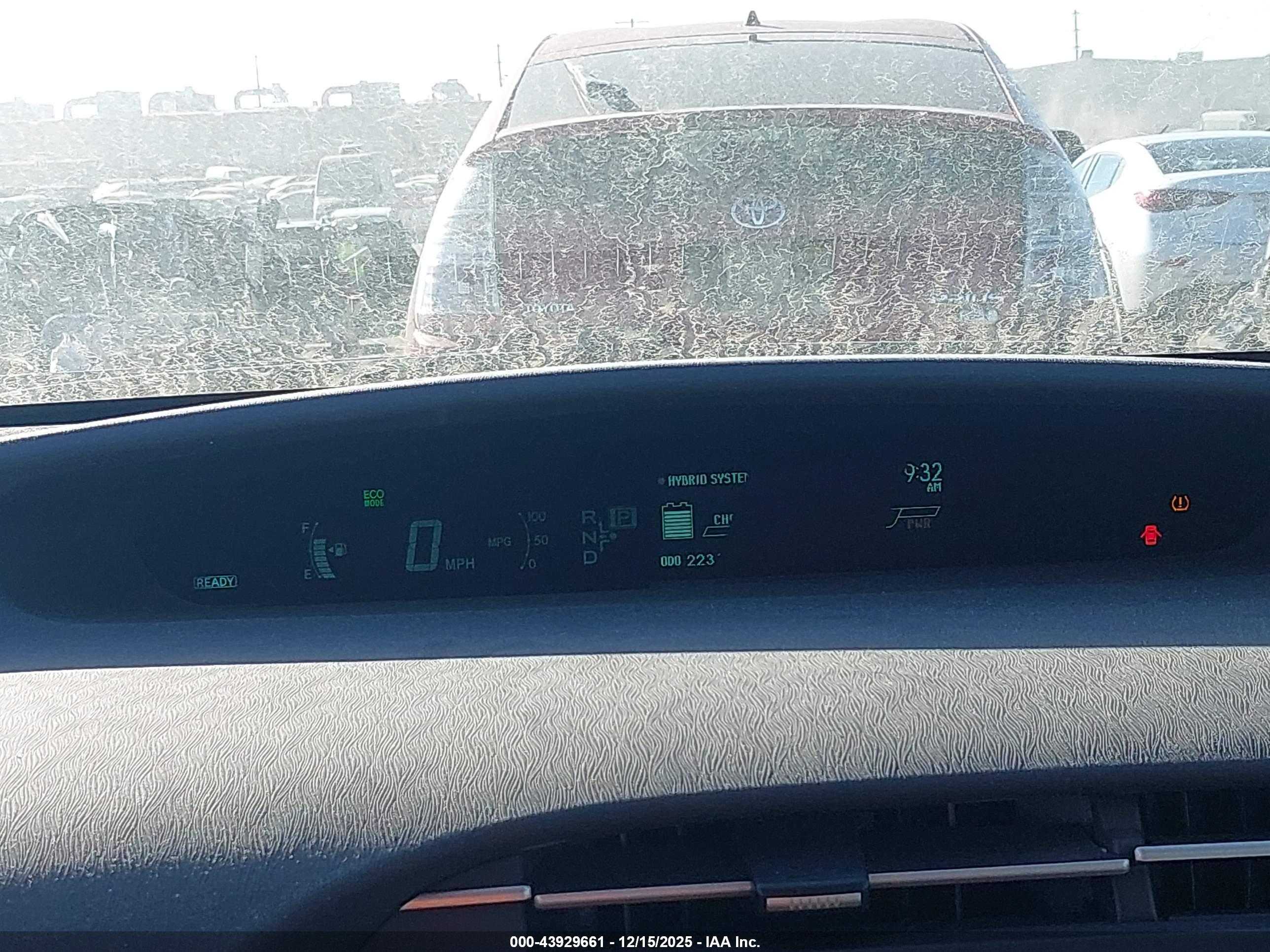 TOYOTA PRIUS image 7