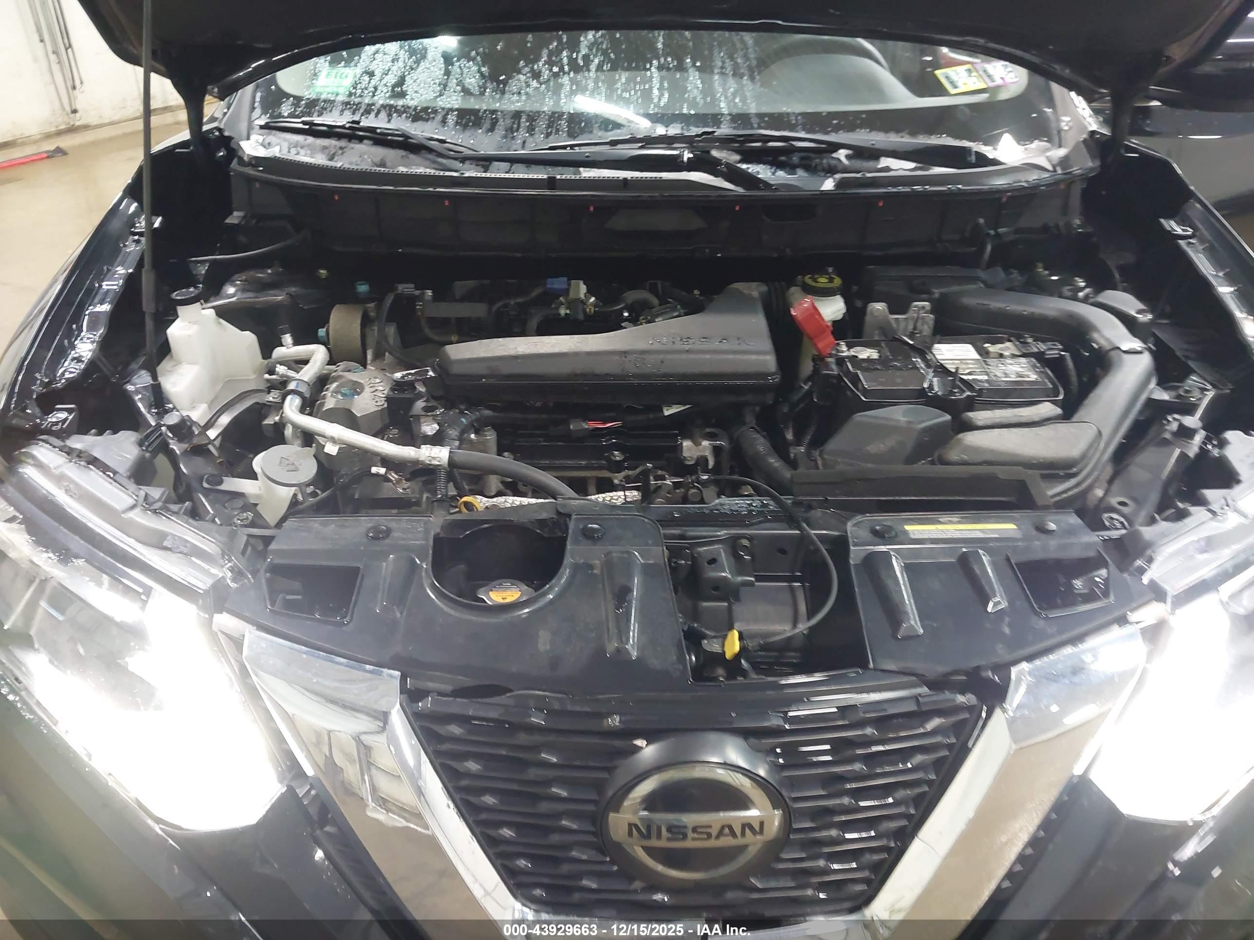 NISSAN ROGUE image 10