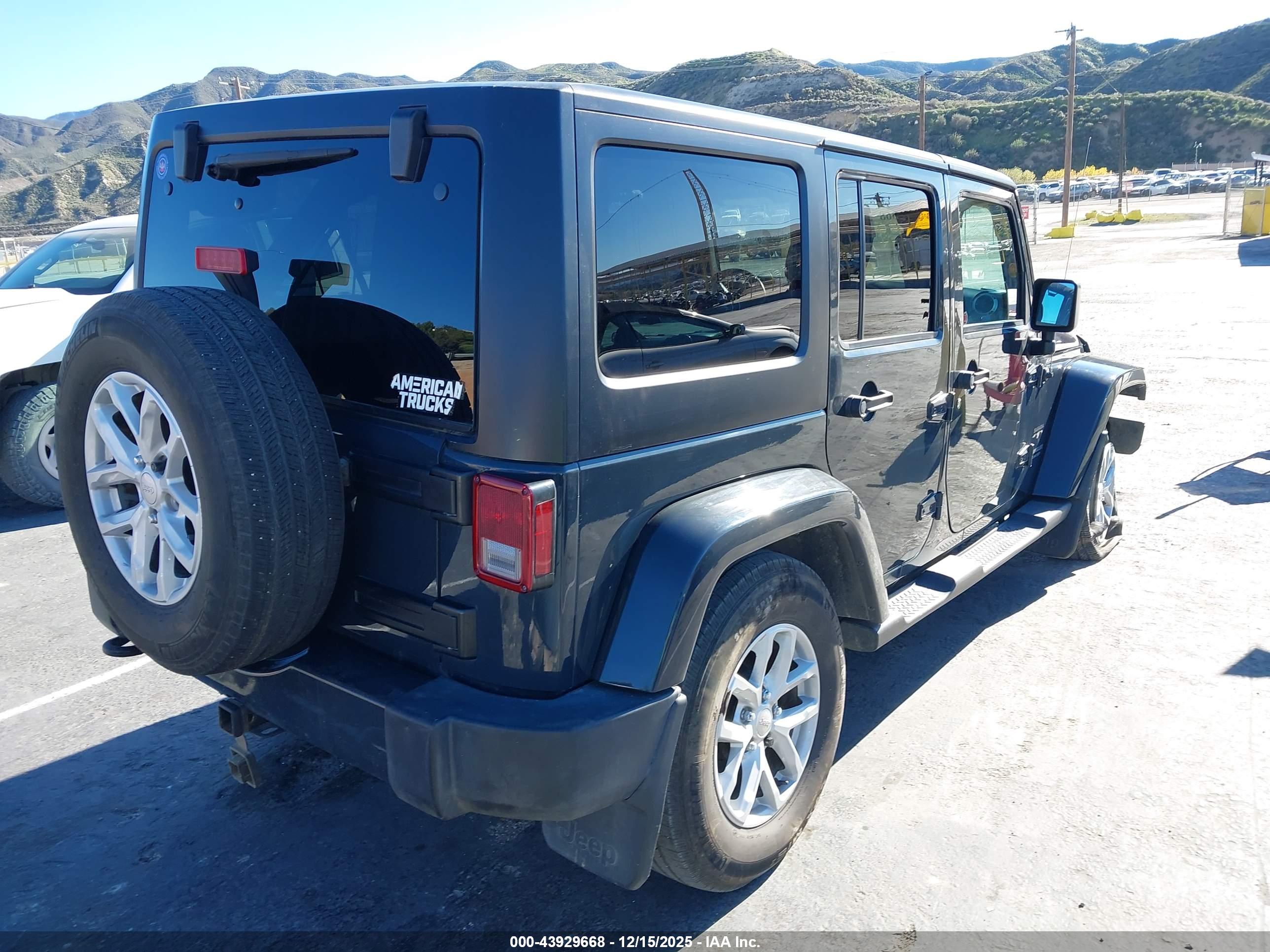 JEEP WRANGLER image 4