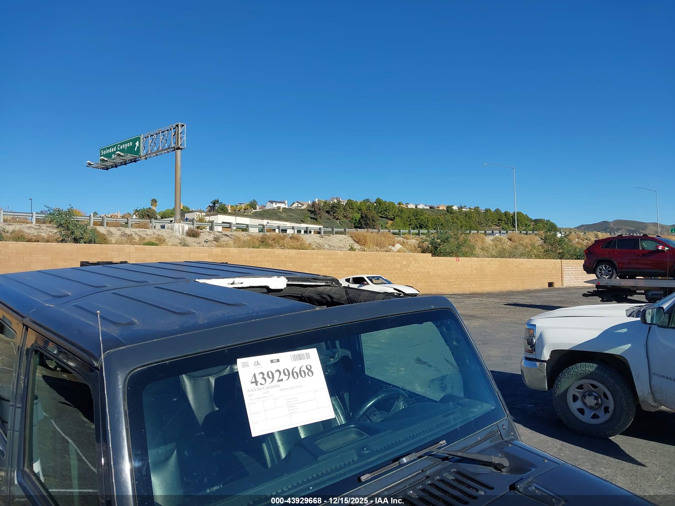 JEEP WRANGLER image 6